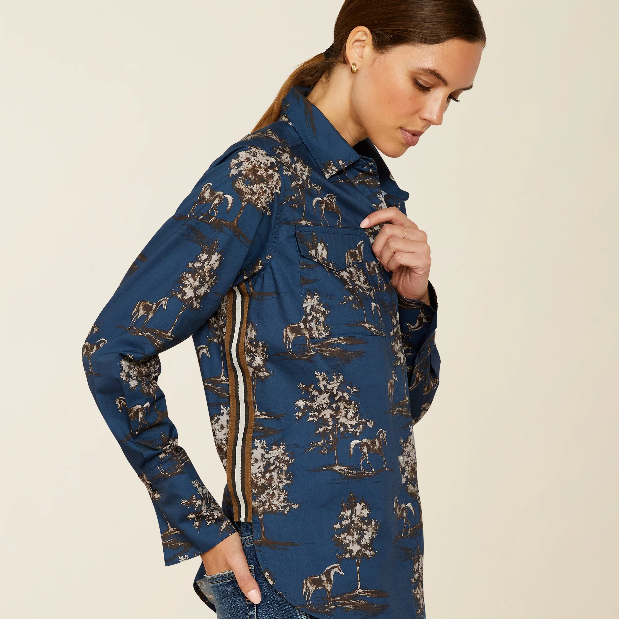 Ariat Women's Wolseley Shirt - Image 8