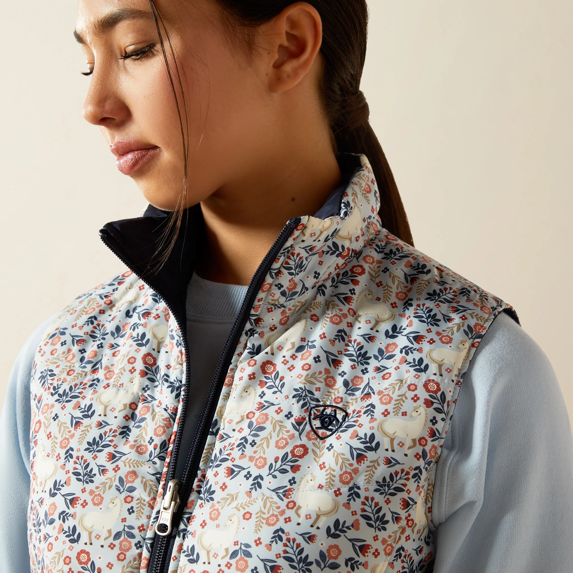 Ariat Youth Bella Insulated Reversible Vest - Image 9