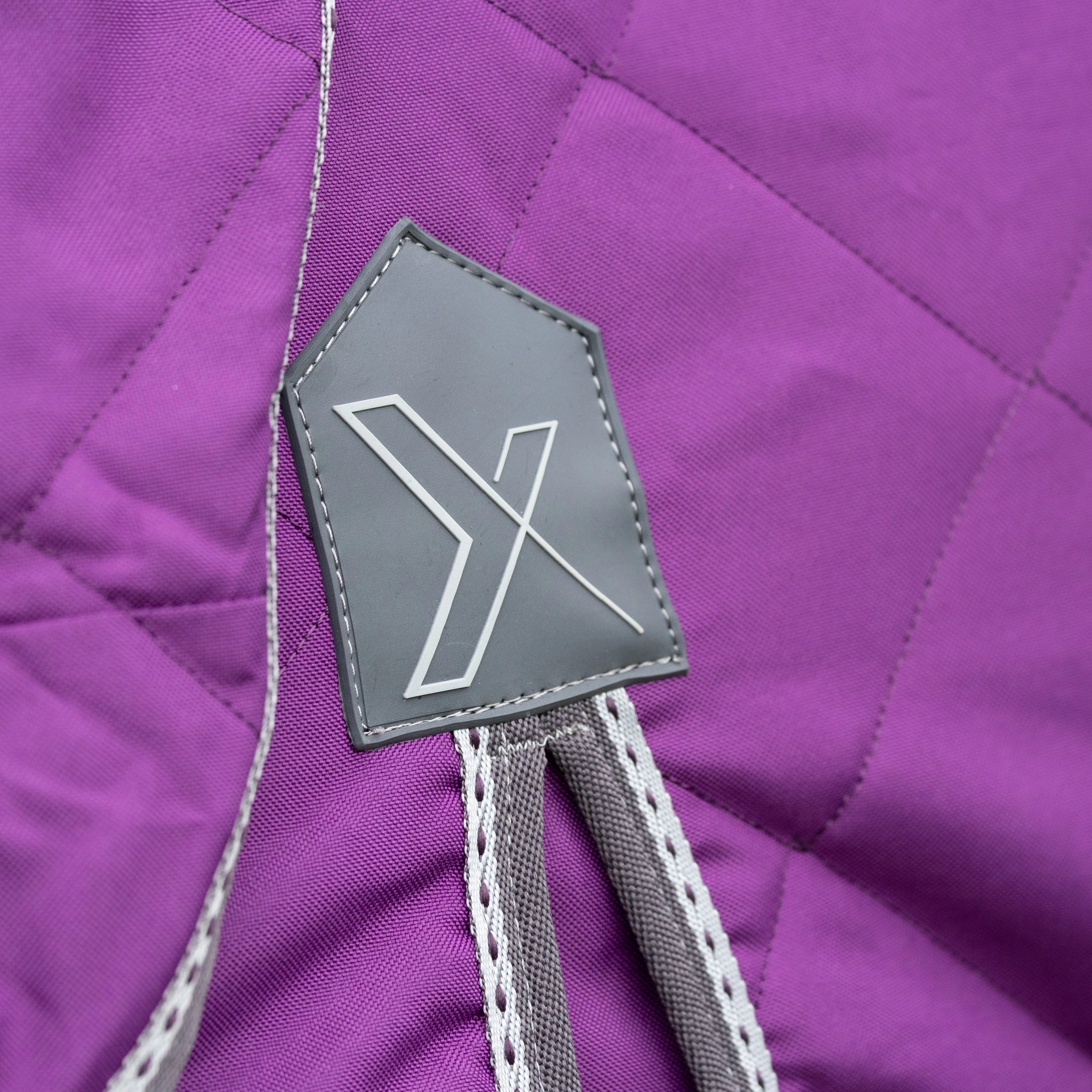 DefenceX Shield 100g Stable Rug with Detachable Neck - Image 3