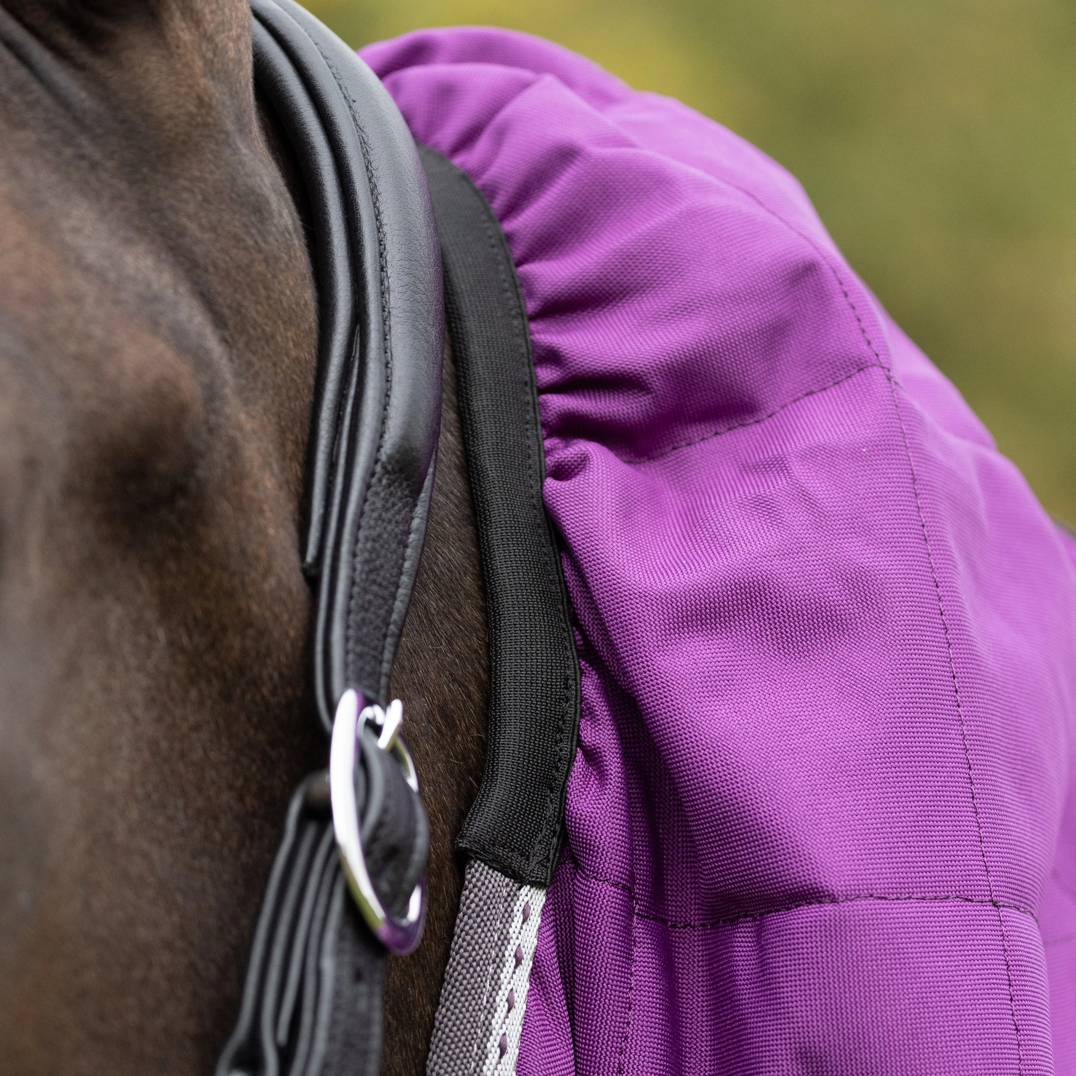DefenceX Shield 100g Stable Rug with Detachable Neck - Image 4