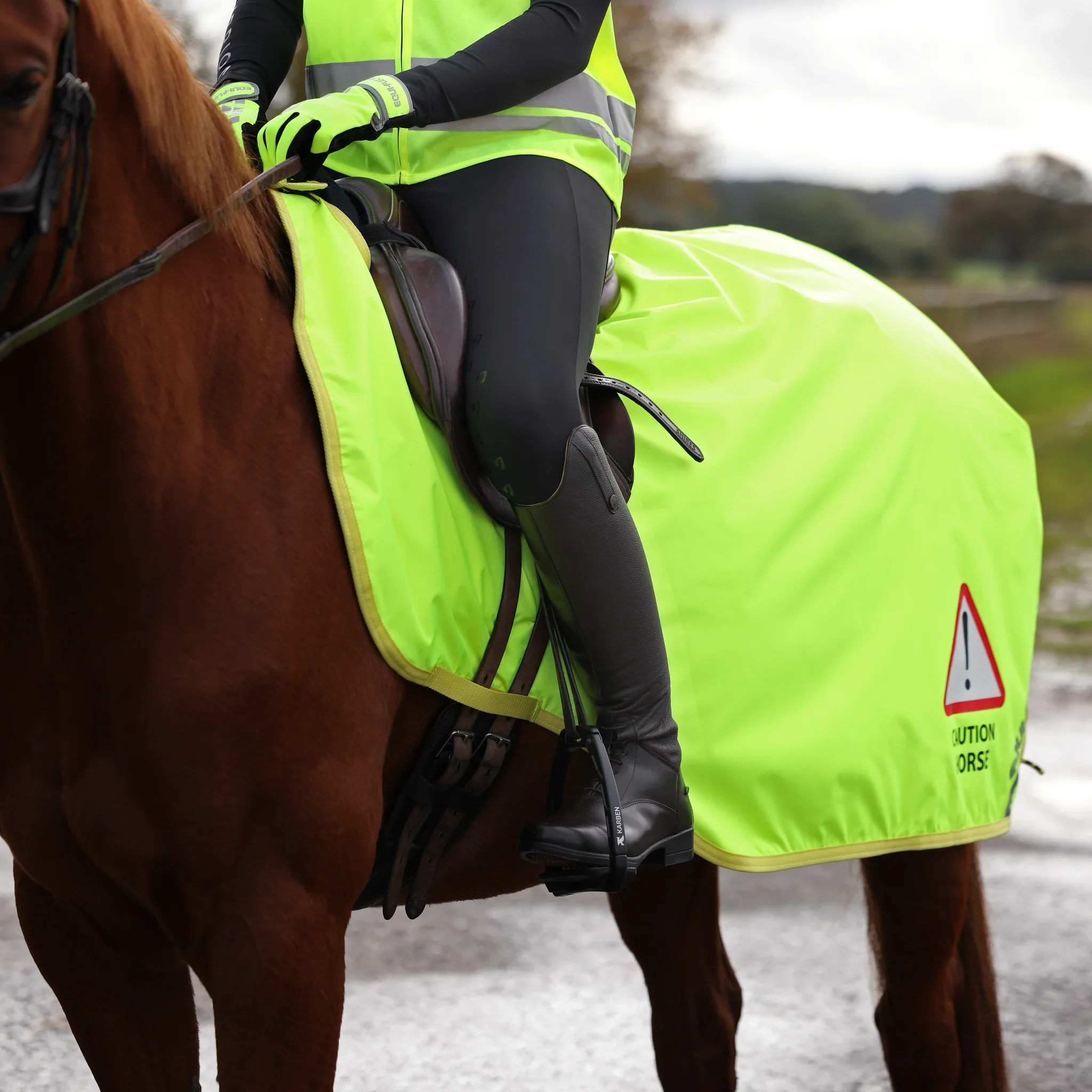 Shires EQUI-FLECTOR Waterproof Exercise Sheet - Image 6