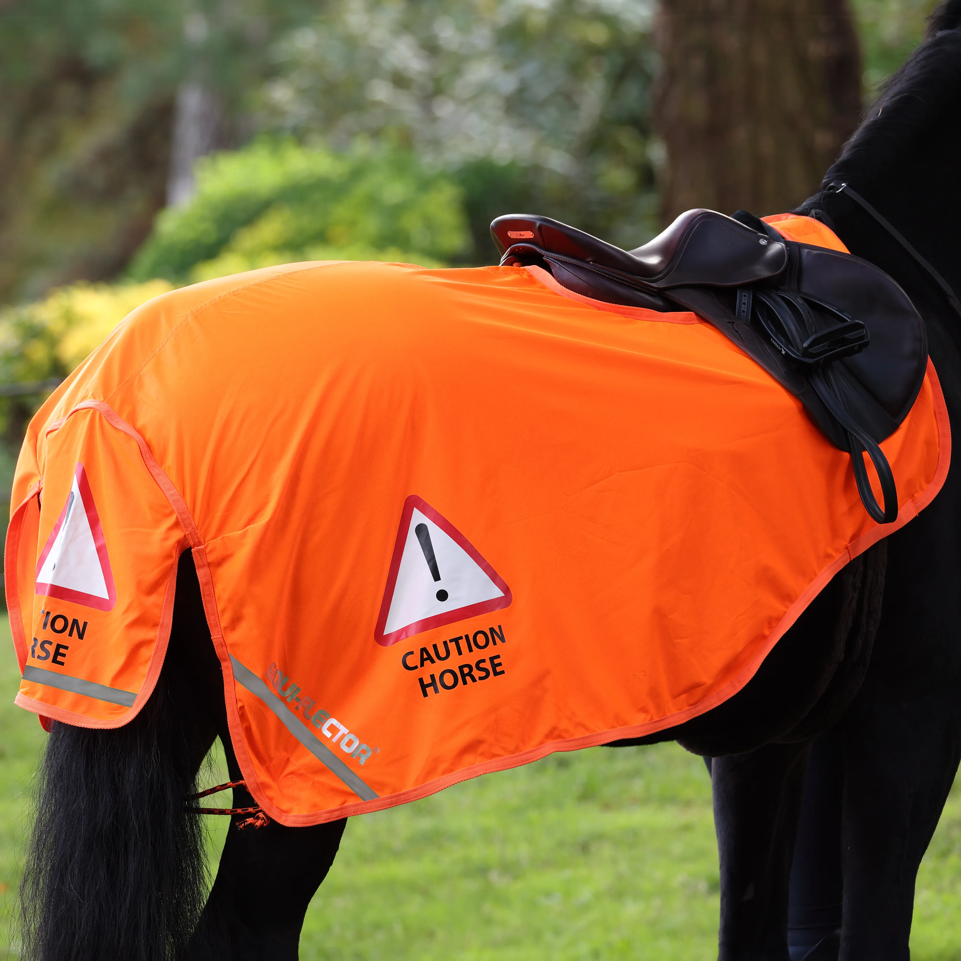 Shires EQUI-FLECTOR Mesh Exercise Sheet