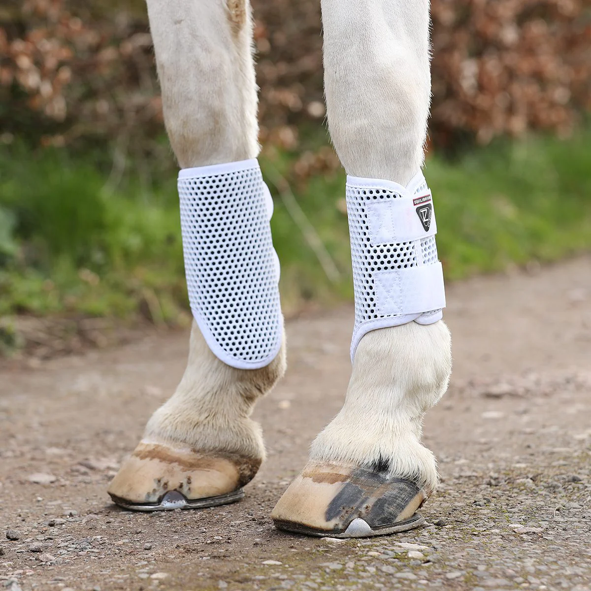 Equilibrium Tri Zone Brushing Boots - Image 5