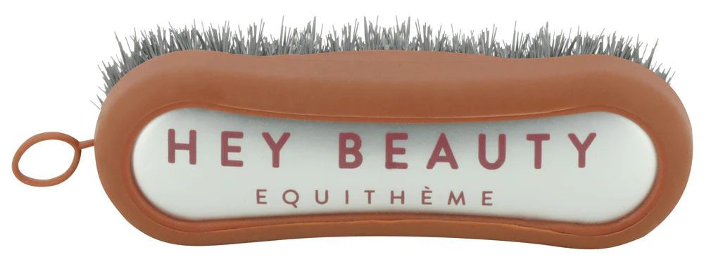 Equitheme Je Taime Face Brush - Image 4