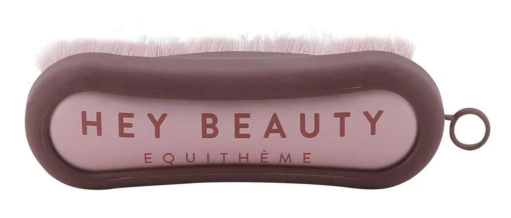 Equitheme Je Taime Face Brush - Image 5