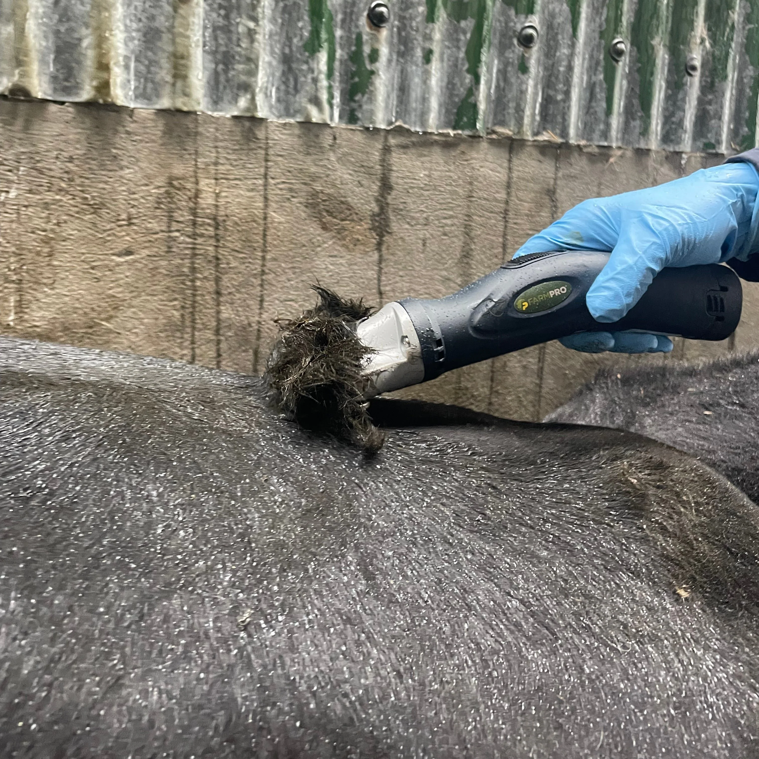 FarmPro Cordless Cattle Clipper - Image 4
