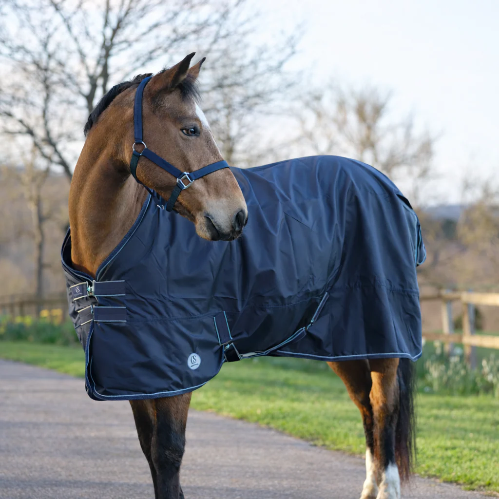 GS Equestrian 0g 840 Denier Standard Neck Turnout Rug - Image 3