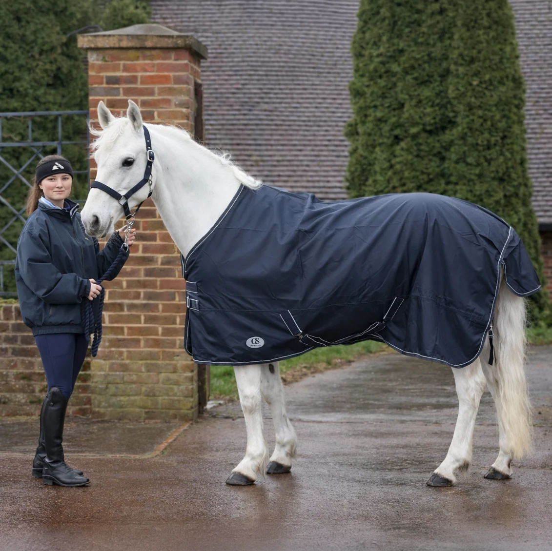 GS Equestrian 0g 840 Denier Standard Neck Turnout Rug - Image 4