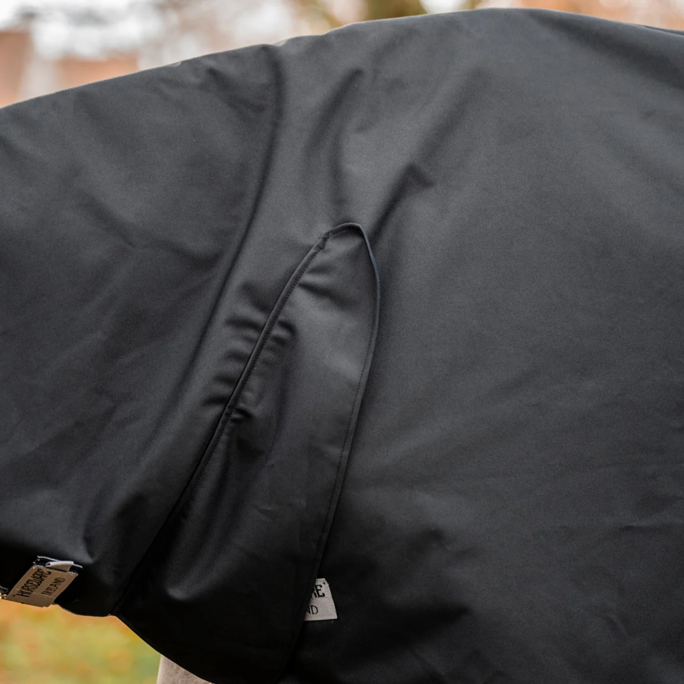 Horseware Ireland Amigo 1200D Integrated 250g Turnout Rug - Image 6