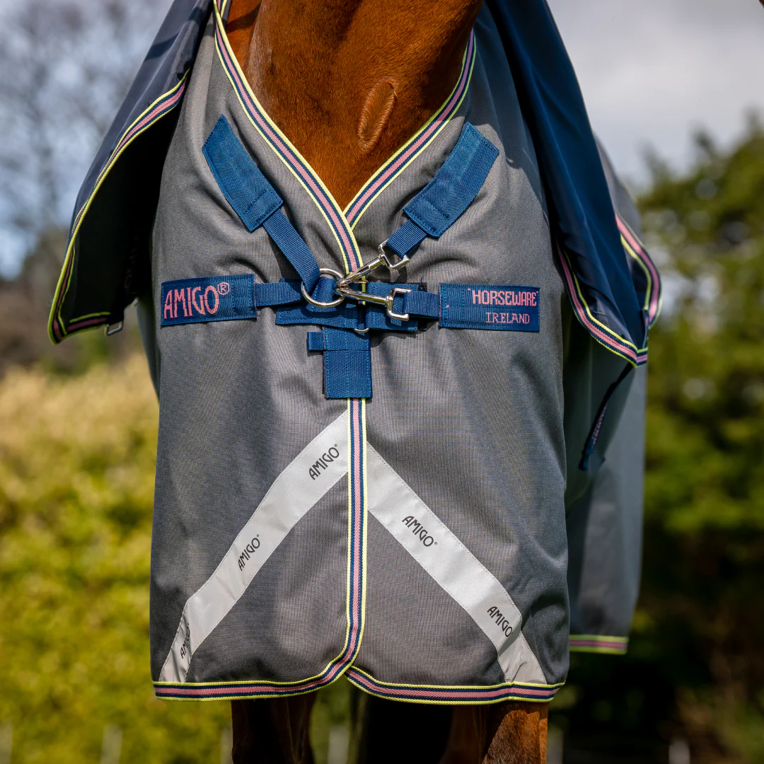 Horseware Ireland Amigo Bravo 12 Plus Bundle V-Front 50g Turnout Rug - Image 4
