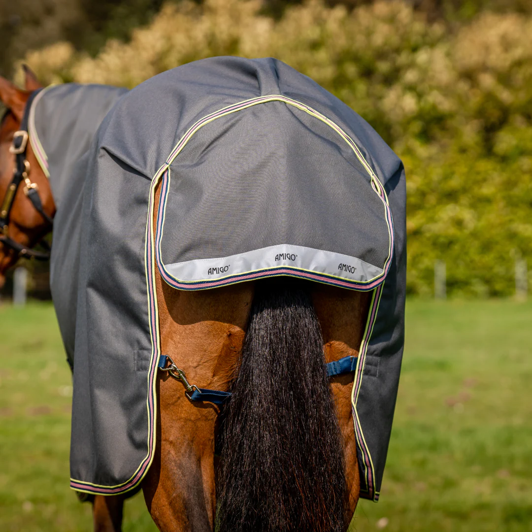Horseware Ireland Amigo Bravo 12 Plus Bundle V-Front 50g Turnout Rug - Image 7