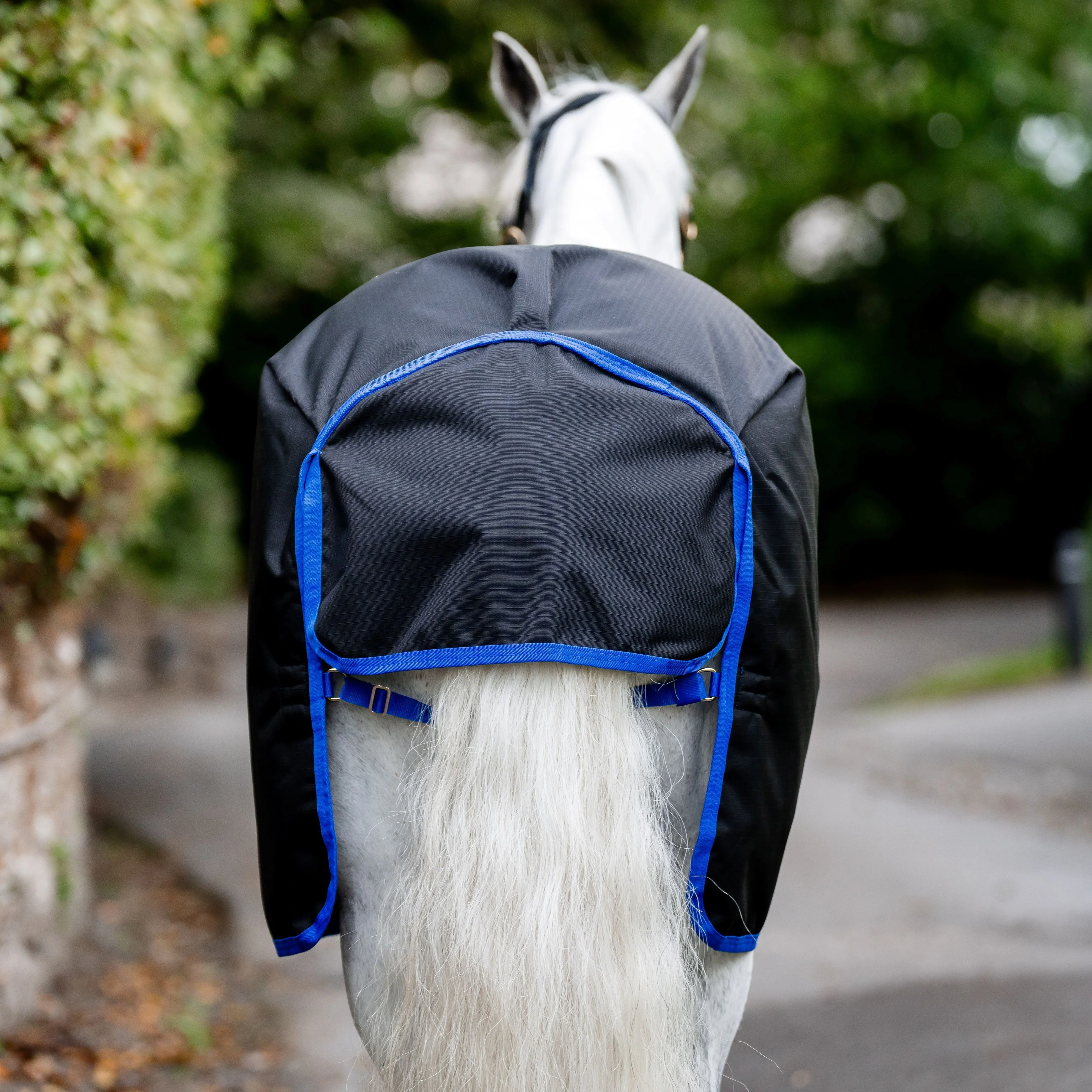 Horseware Ireland Amigo Ripstop 900D 200g Pony Turnout Rug - Image 4