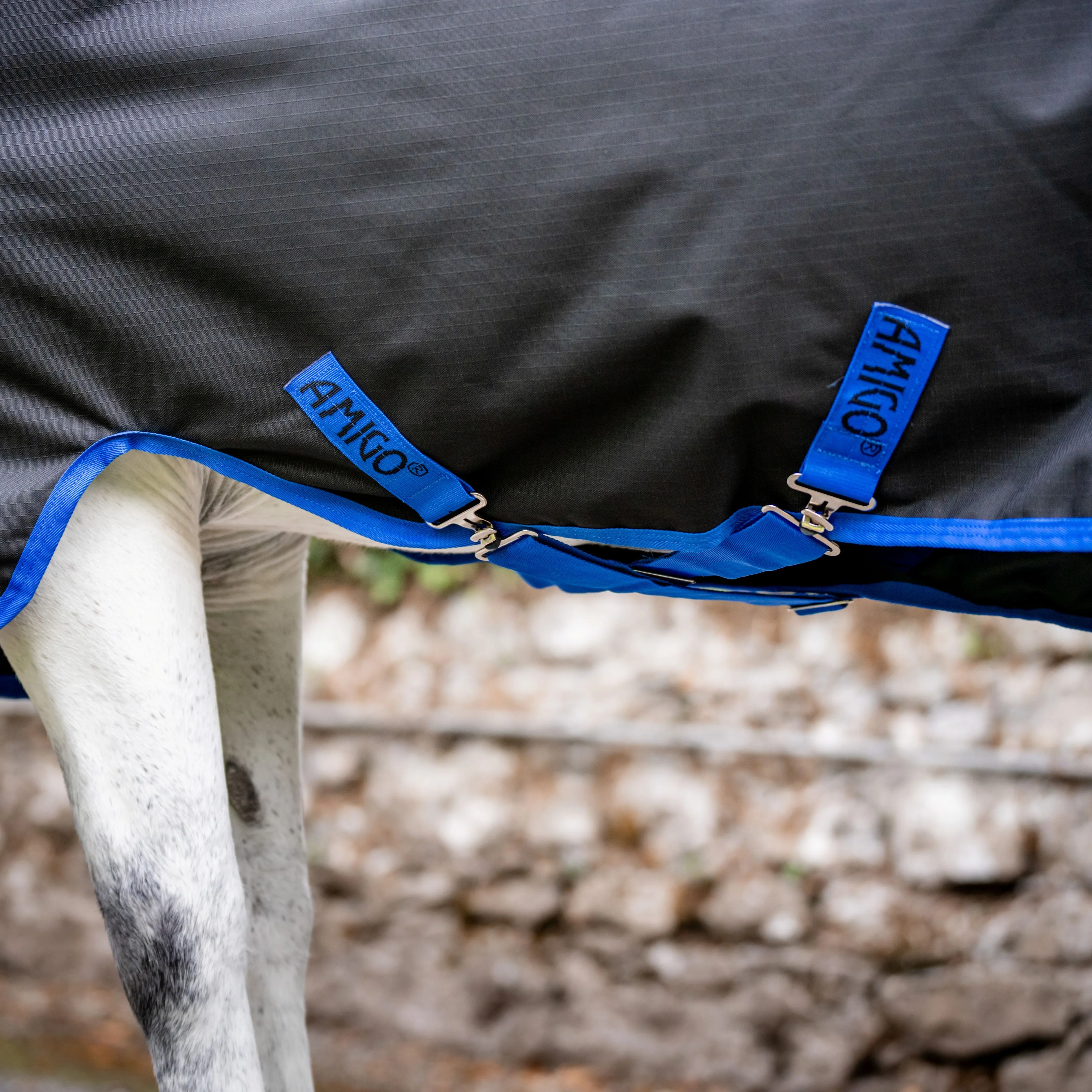 Horseware Ireland Amigo Ripstop 900D 50g Pony Turnout Rug - Image 5