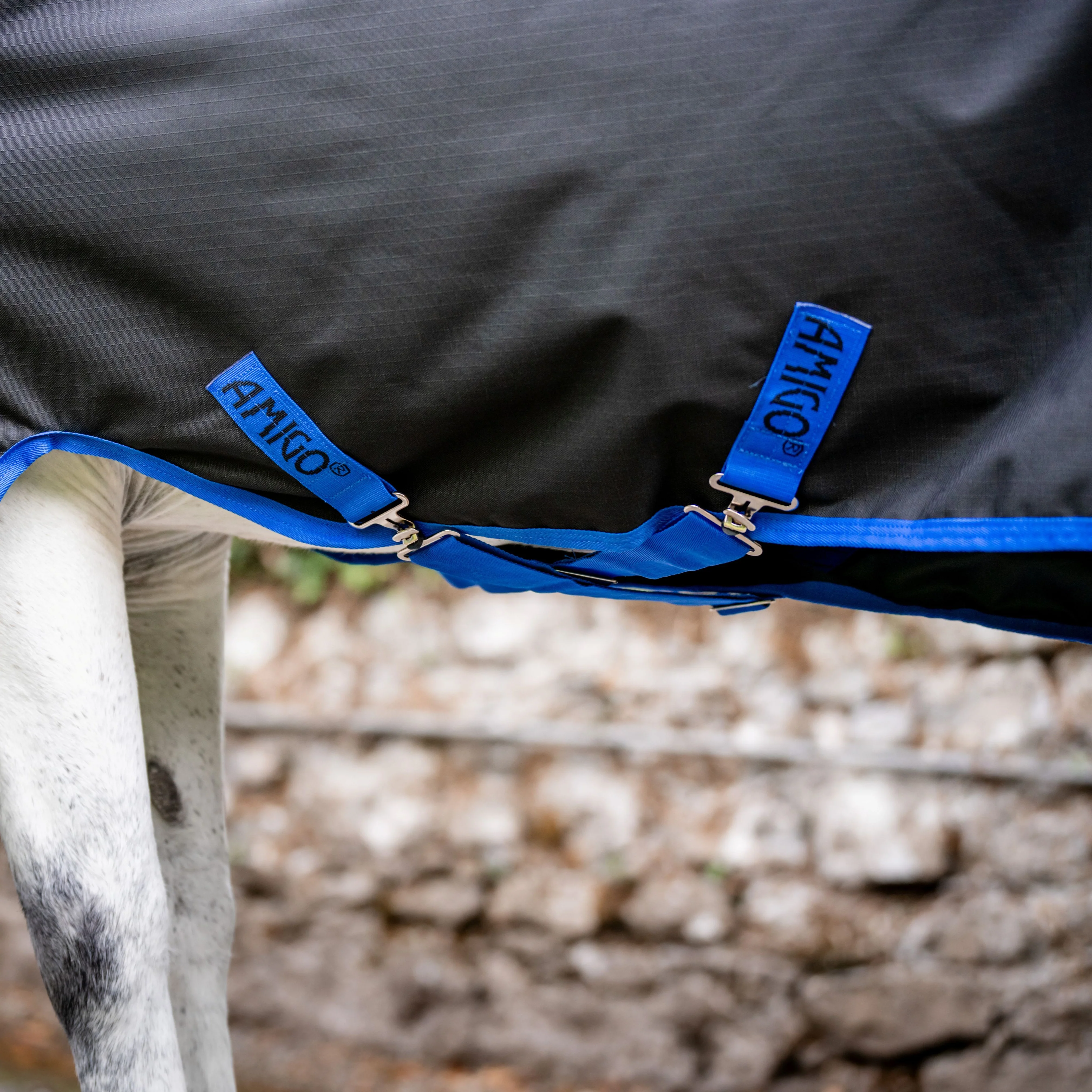 Horseware Ireland Amigo Ripstop 900D Plus 100g Pony Turnout Rug - Image 5