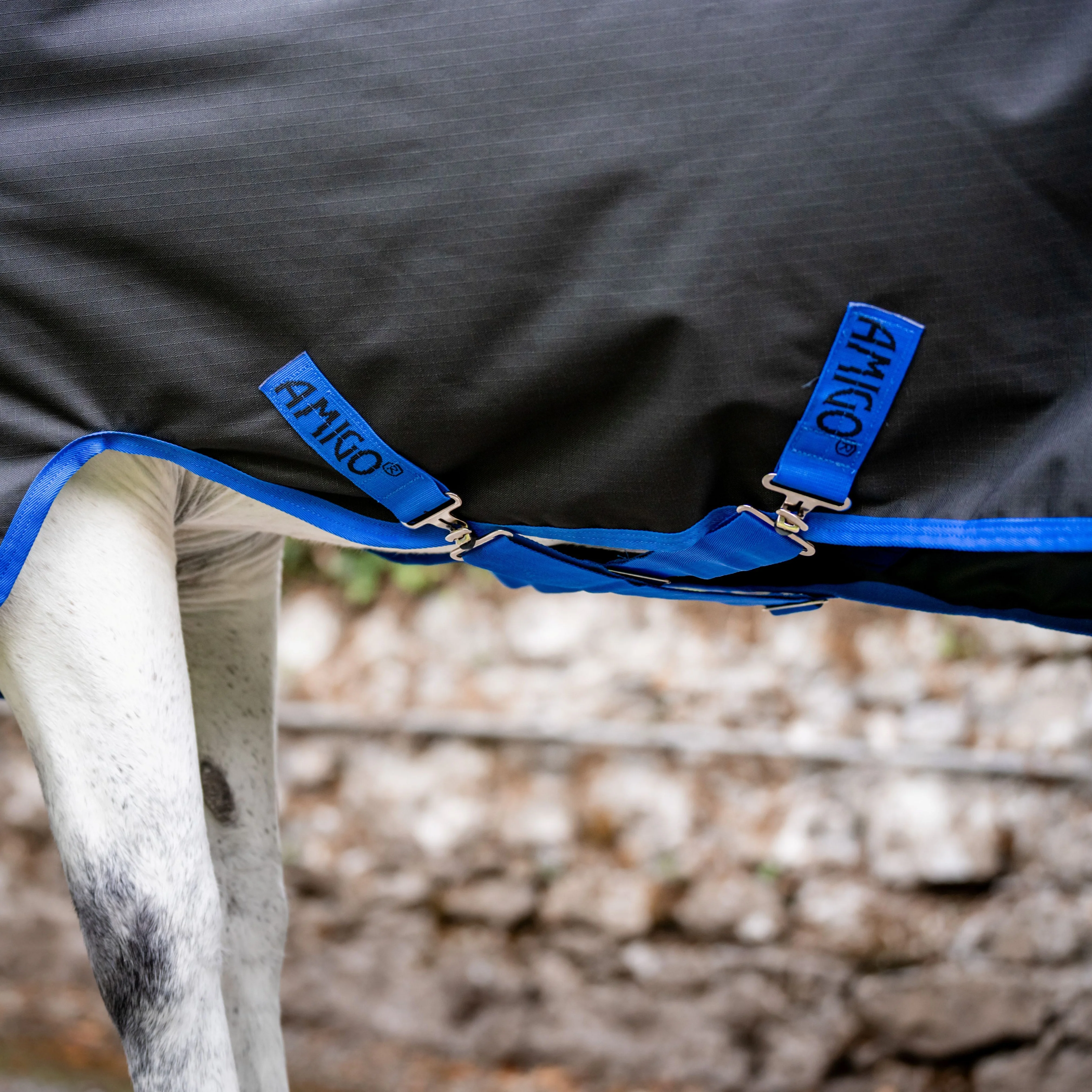 Horseware Ireland Amigo Ripstop 900D Plus 50g Pony Turnout Rug - Image 4