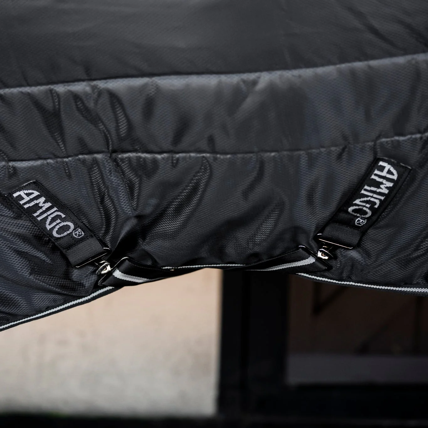 Horseware Ireland Amigo Ripstop Insulator 350g Stable Rug - Image 11