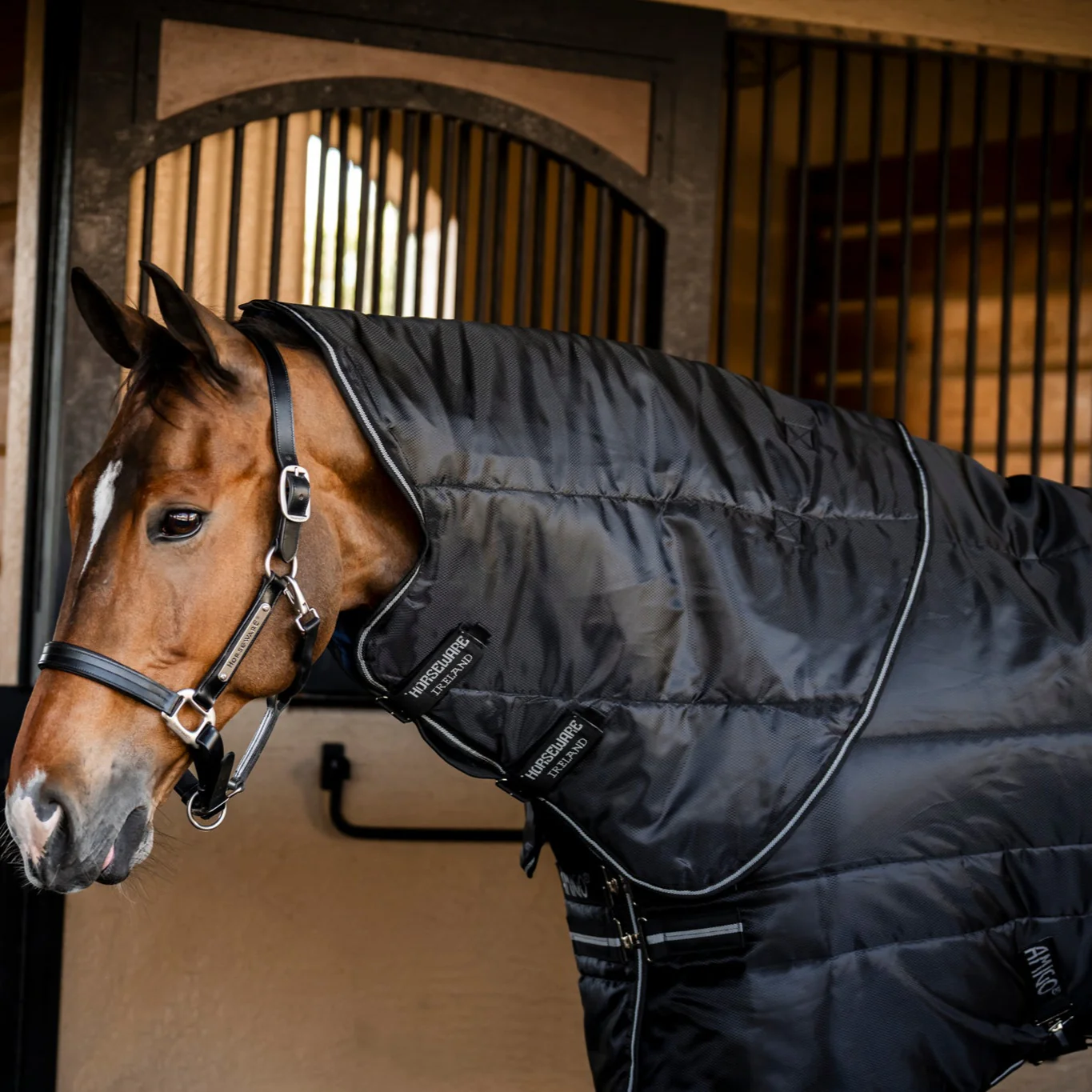 Horseware Ireland Amigo Ripstop Insulator Stable Hood 200g - Image 2