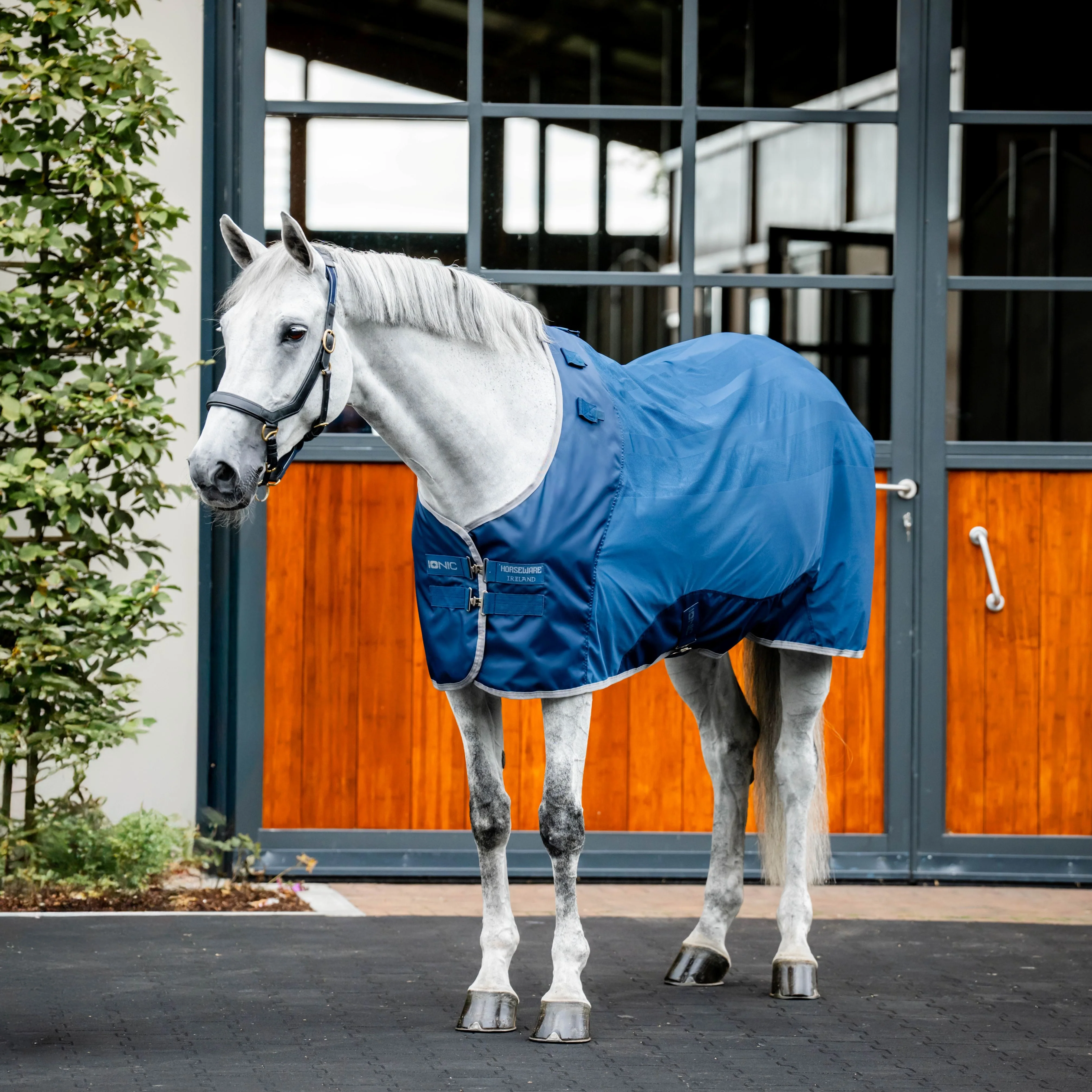 Horseware Ireland Ionic Therapy Mesh Cooler - Image 2