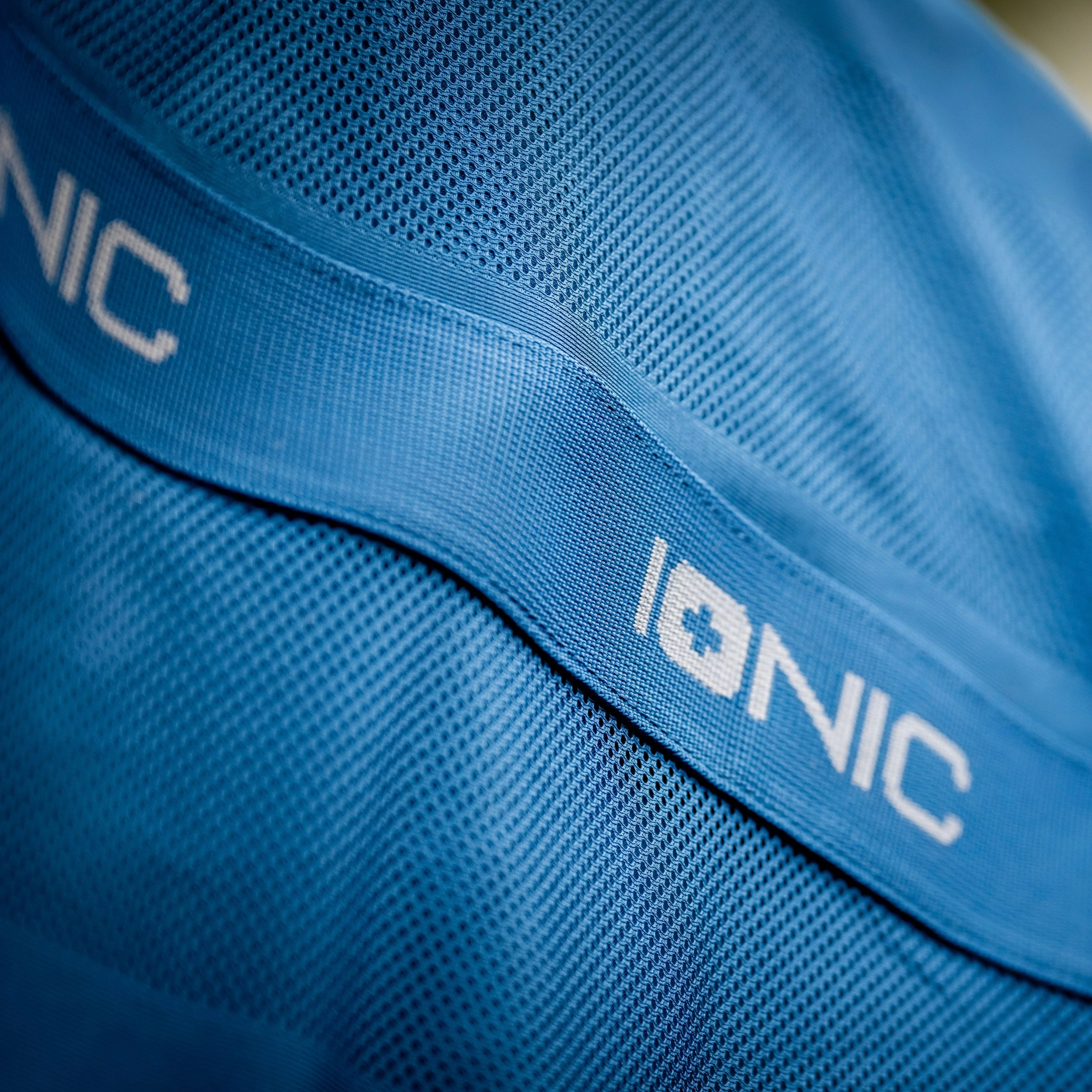Horseware Ireland Ionic Therapy Mesh Cooler - Image 4