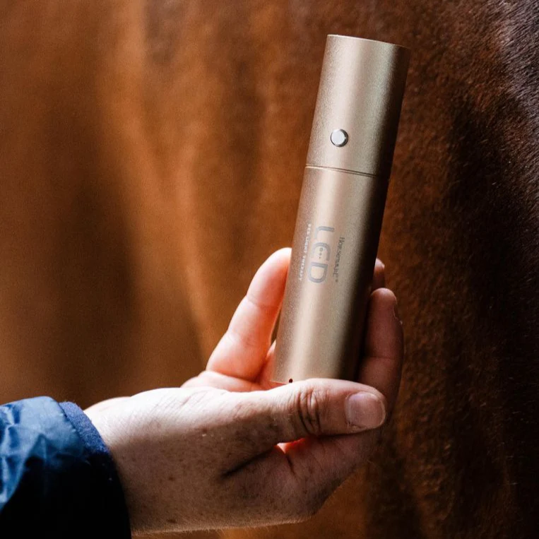 Horseware Ireland LED Red Light Therapy Wand - Image 3