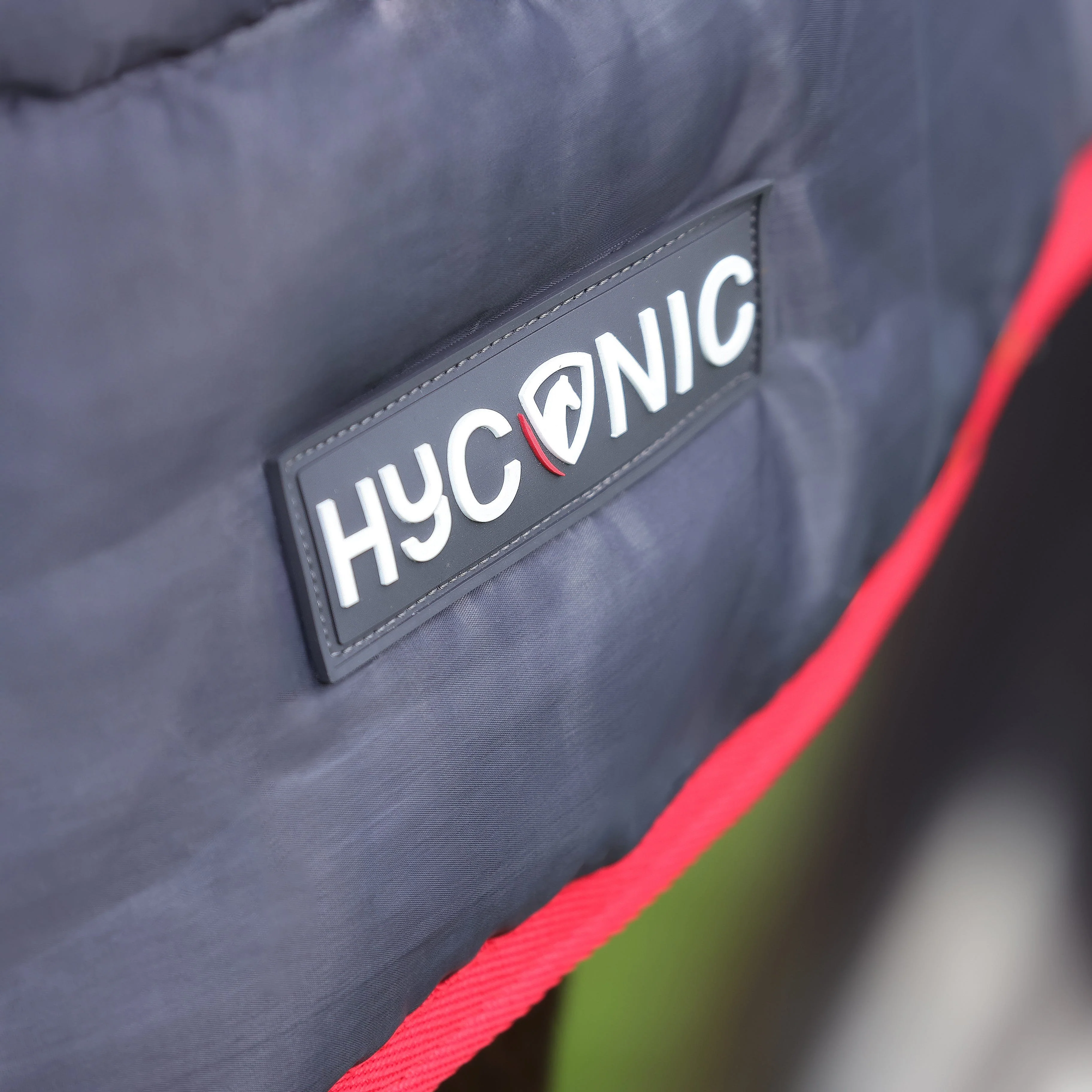 HYCONIC 250g Stable Rug - Image 4