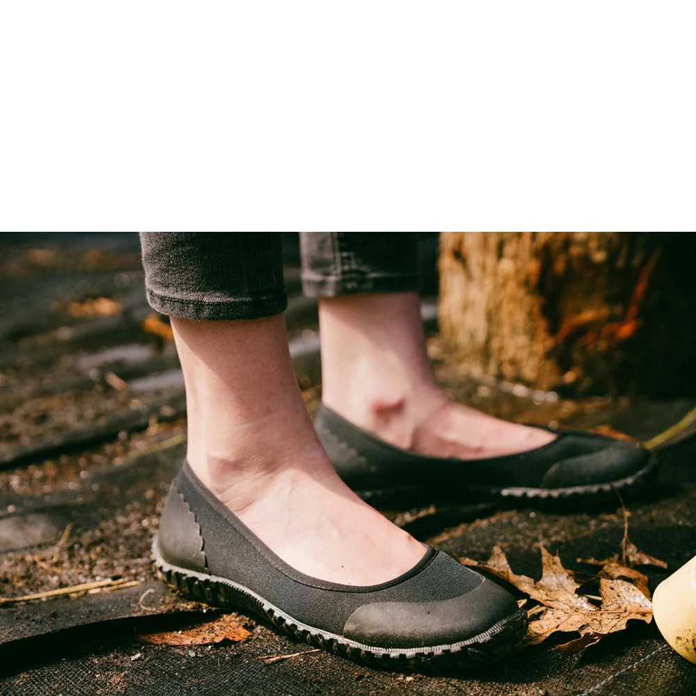 Muck Boots Women Muckster II Flats - Image 10