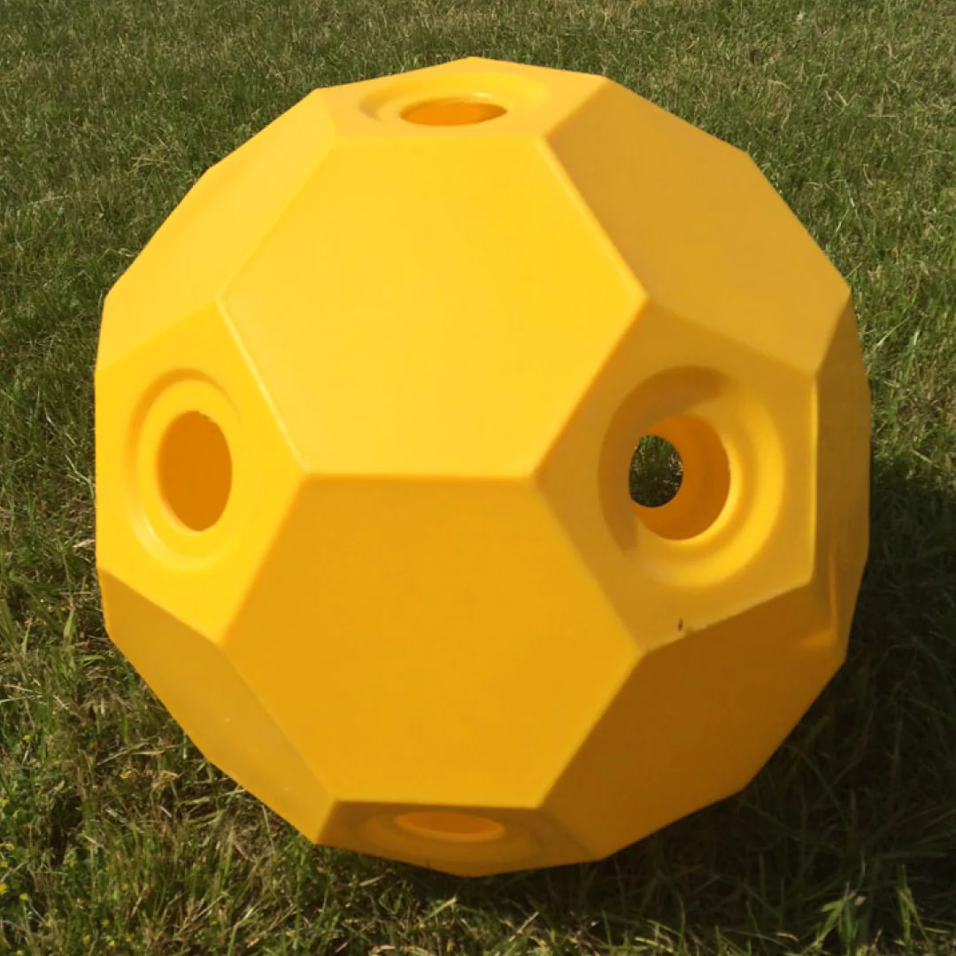 Parallax Plastics Small Holed Hay Play - Image 7
