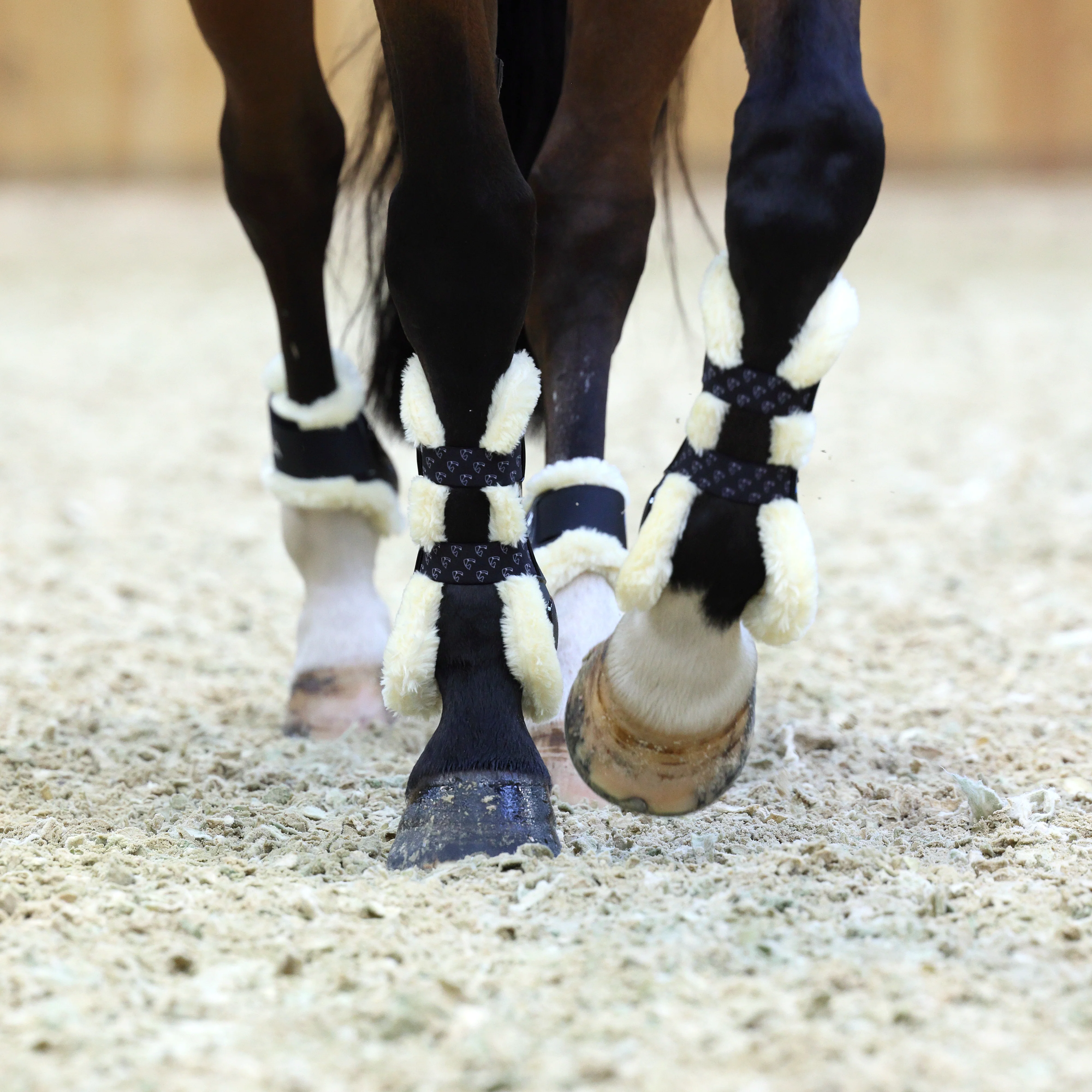 Shires ARMA Carbon SupaFleece Tendon Boots - Image 21