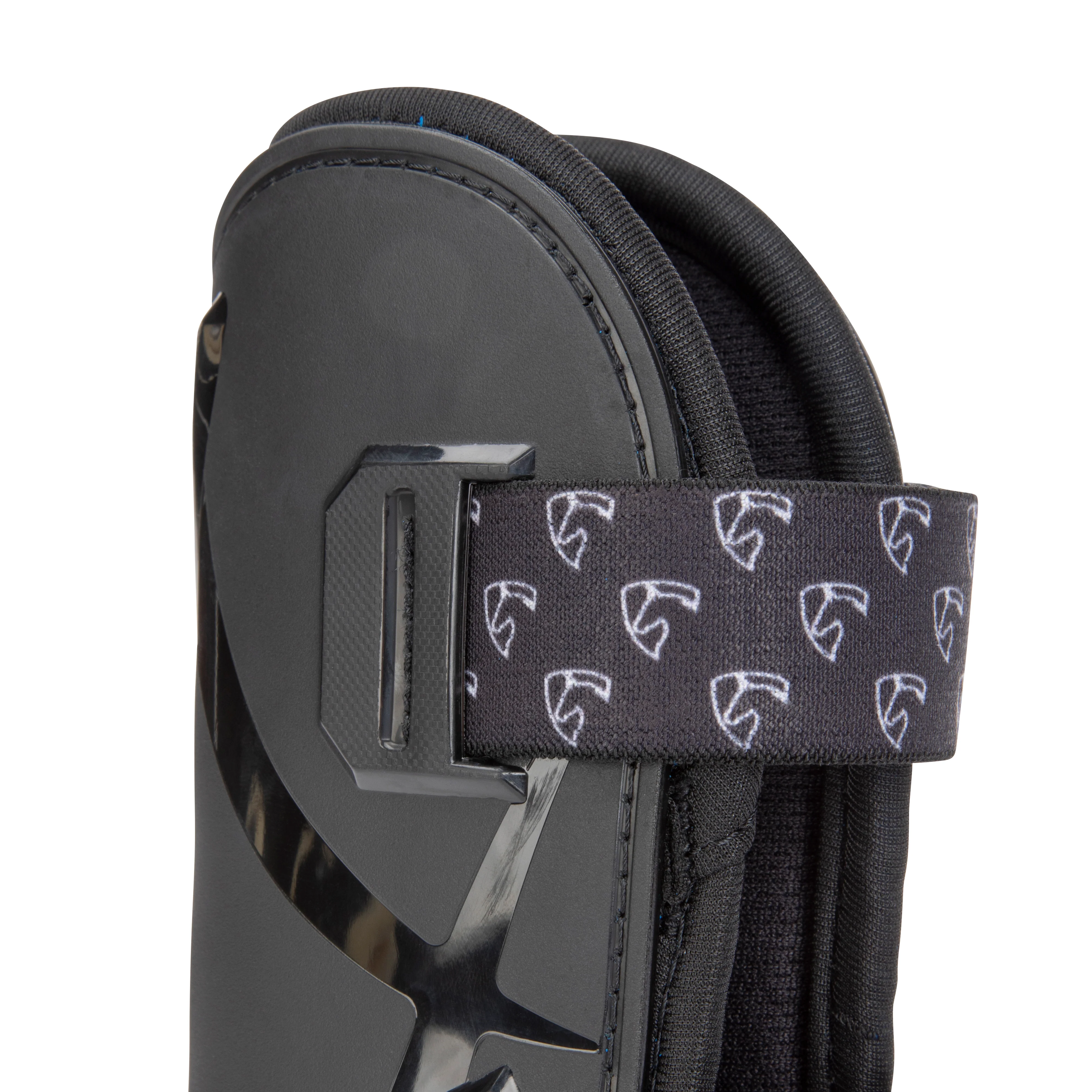 Shires ARMA Carbon Tendon Boots - Image 10