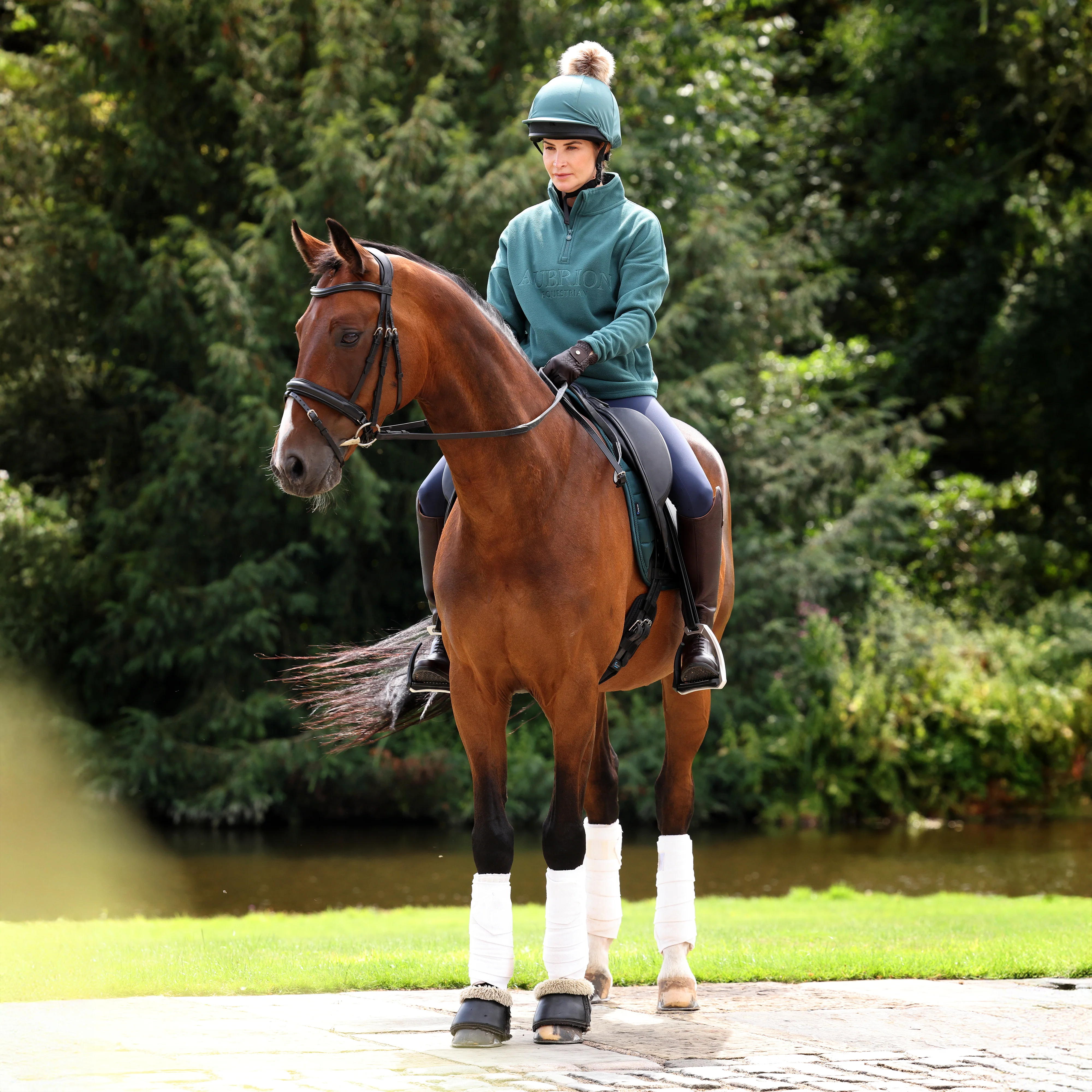 Shires Aubrion Equestrian Quarter Zip Fleece - Image 18