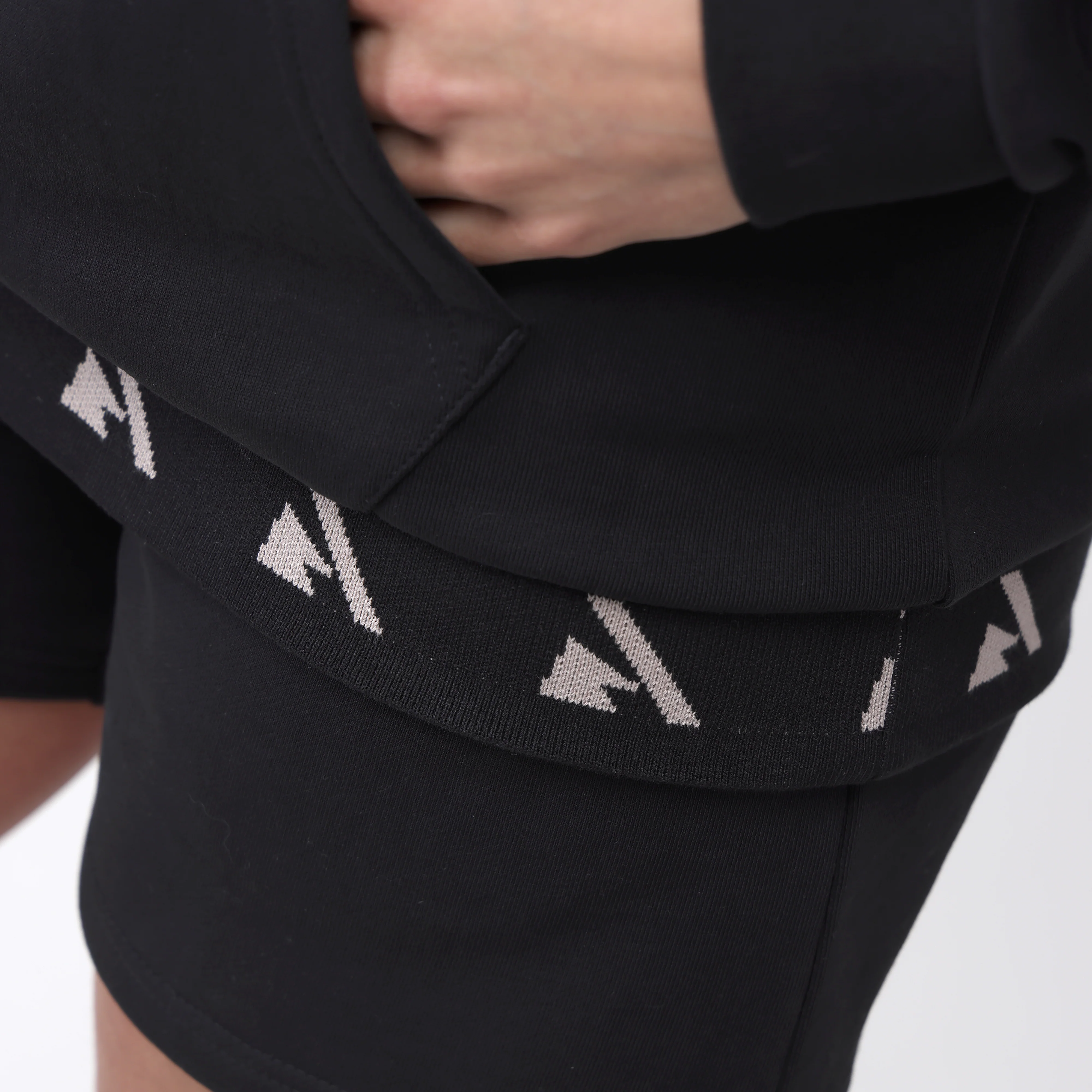 Shires Aubrion React Hoodie - Image 14