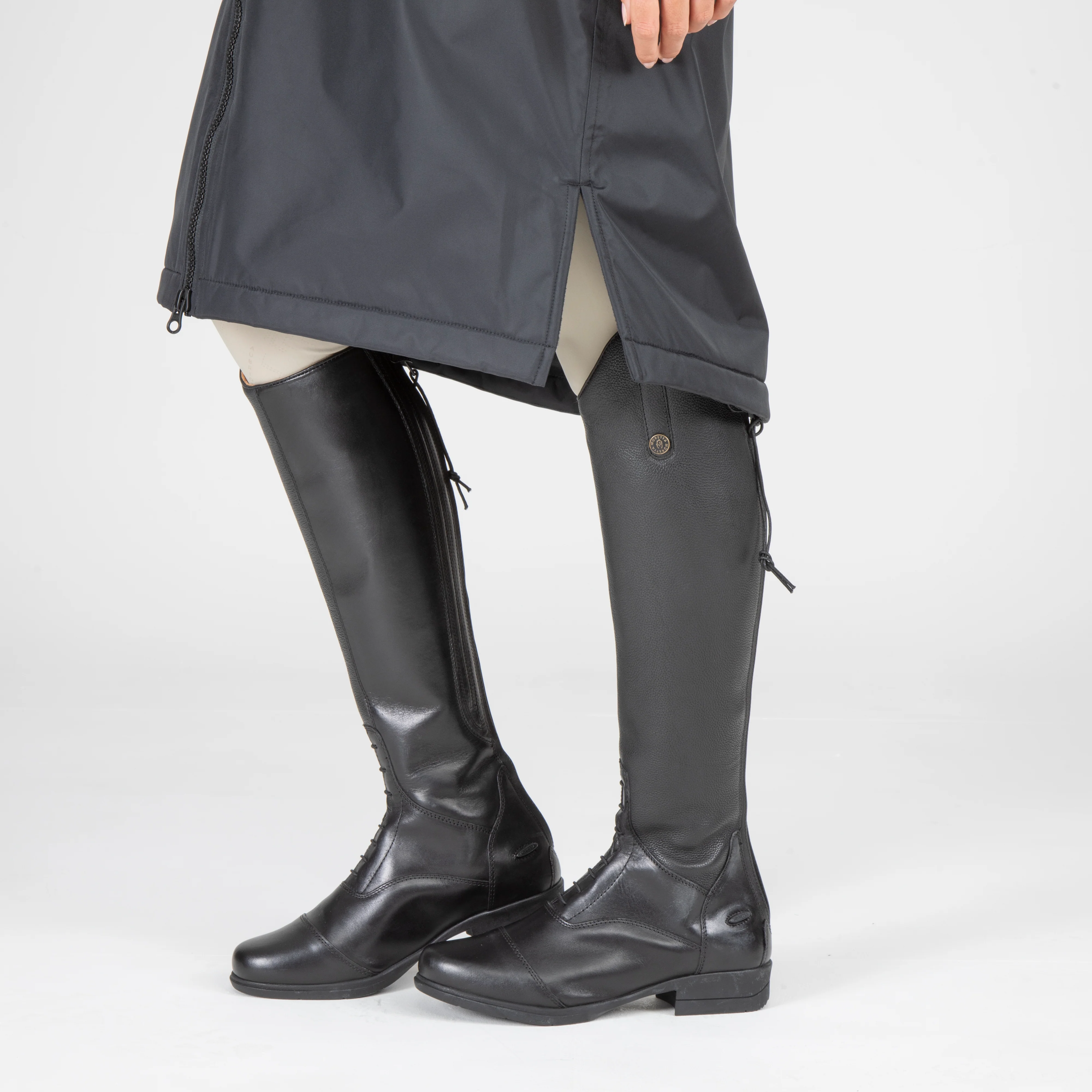 Shires Aubrion Original All Weather Robe - Unisex - Image 6