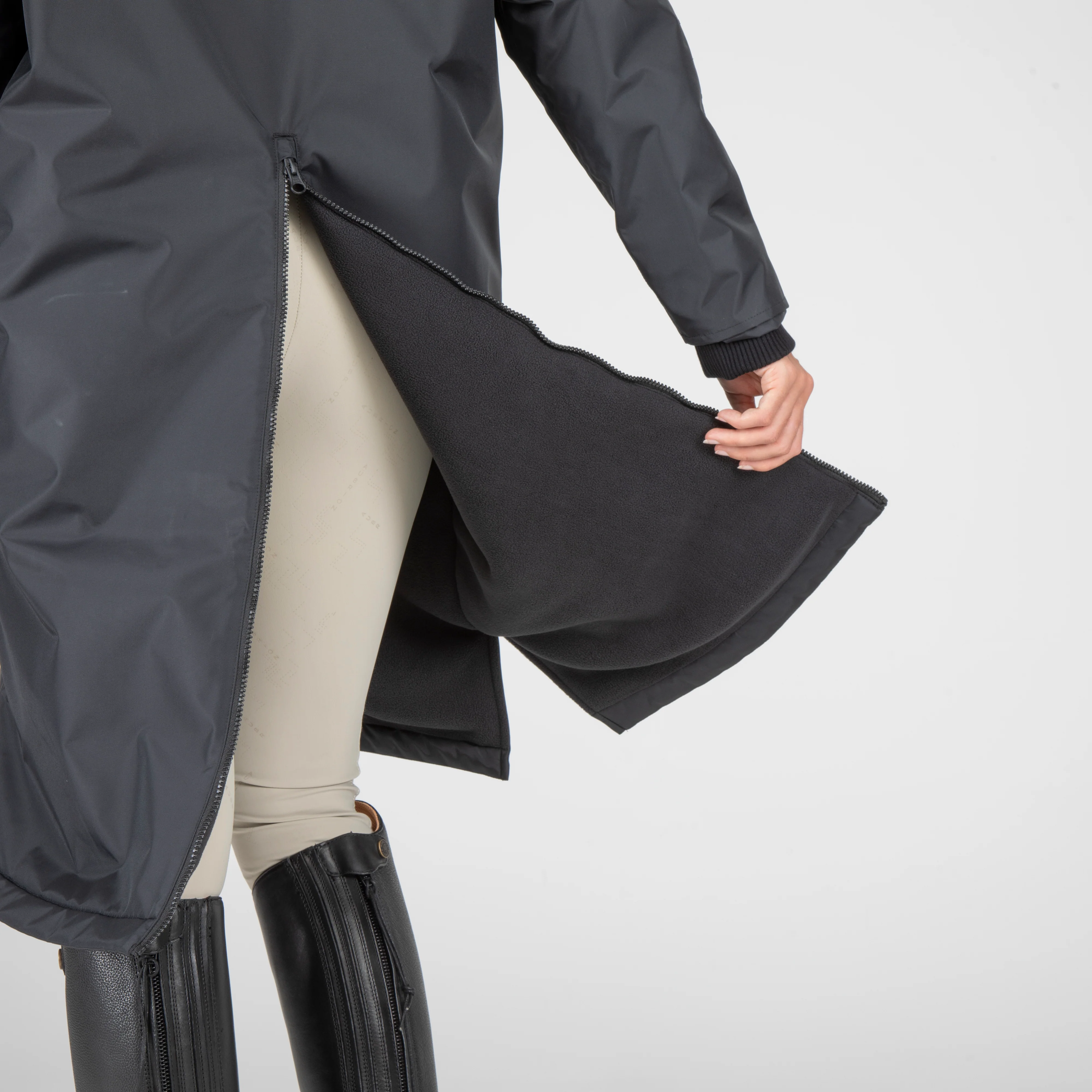 Shires Aubrion Original All Weather Robe - Unisex - Image 8