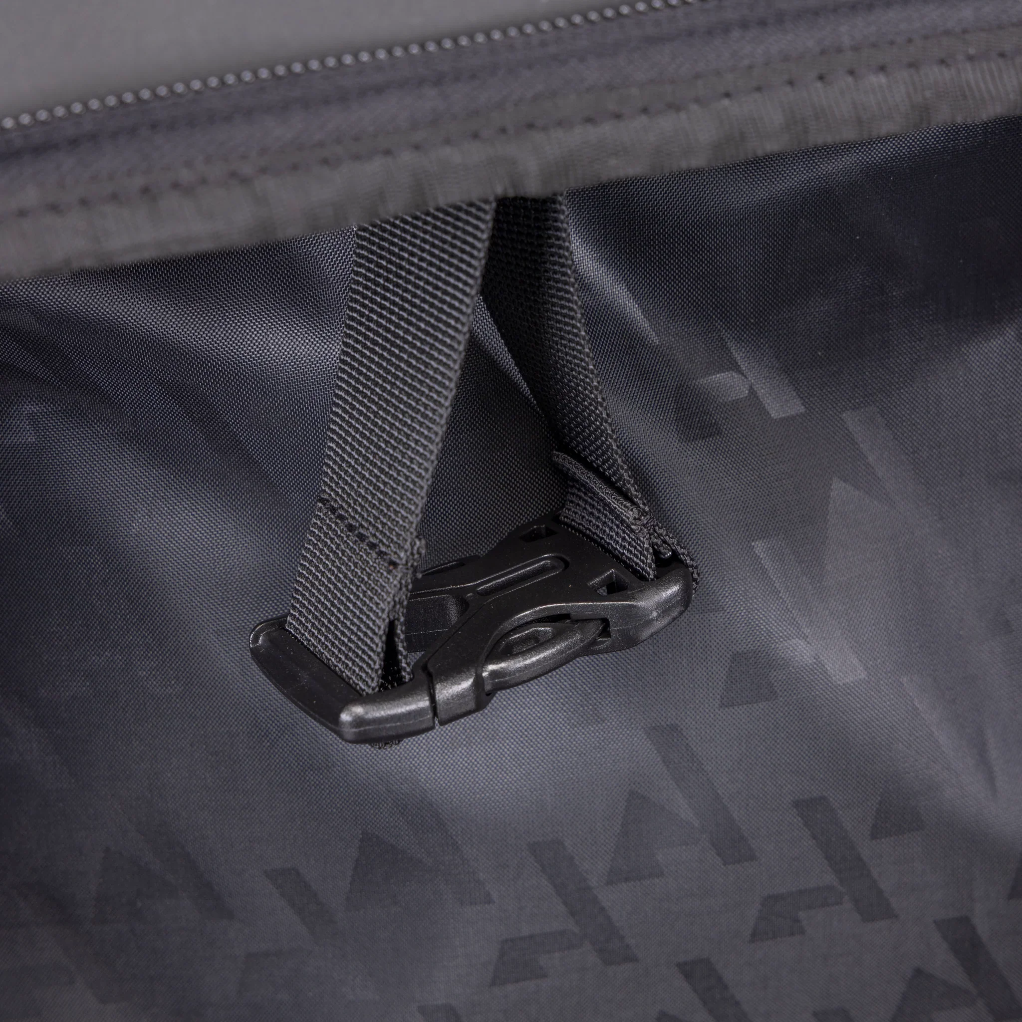 Shires Aubrion React Bridle Bag - Image 8