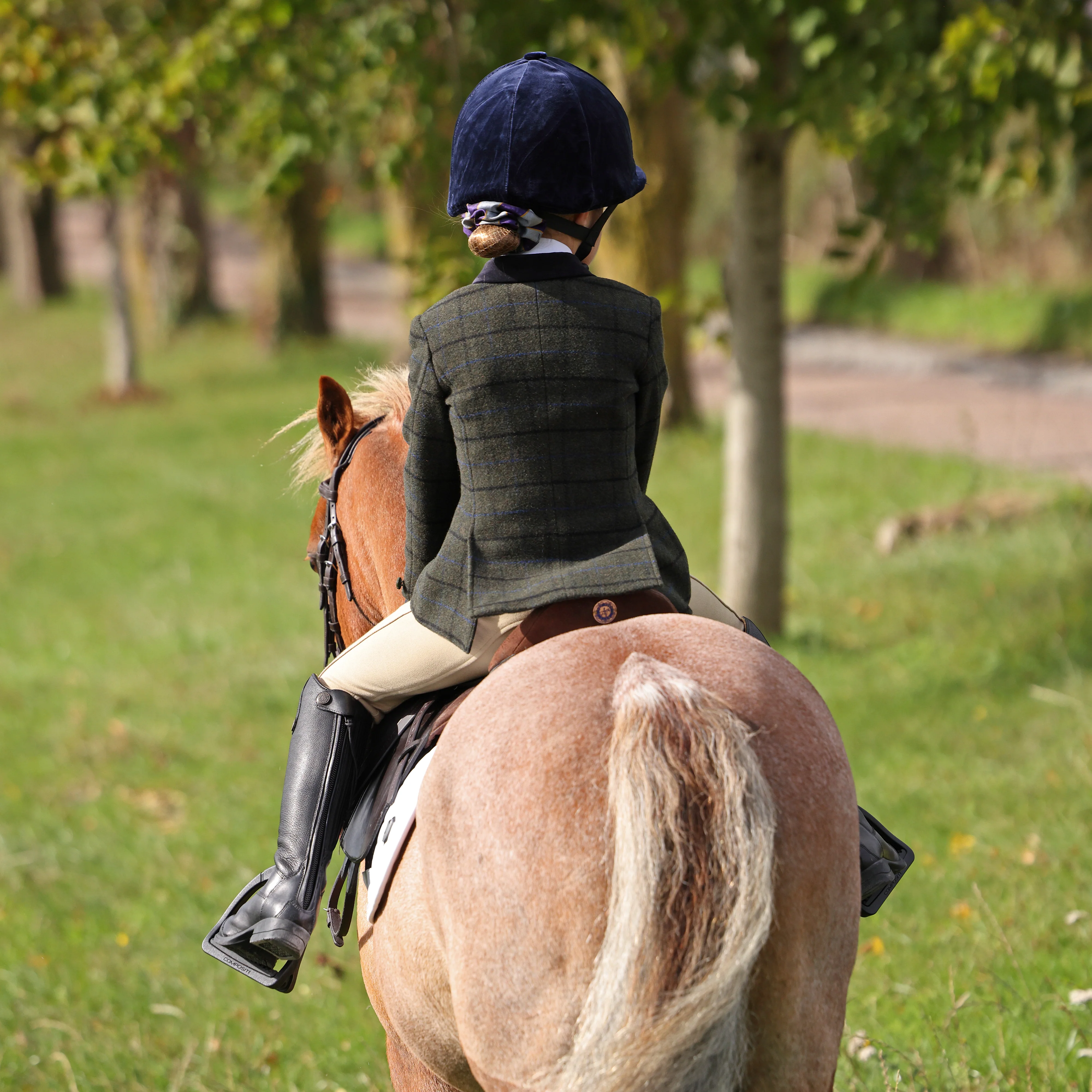Shires Aubrion Saratoga Children's Jacket - Image 18