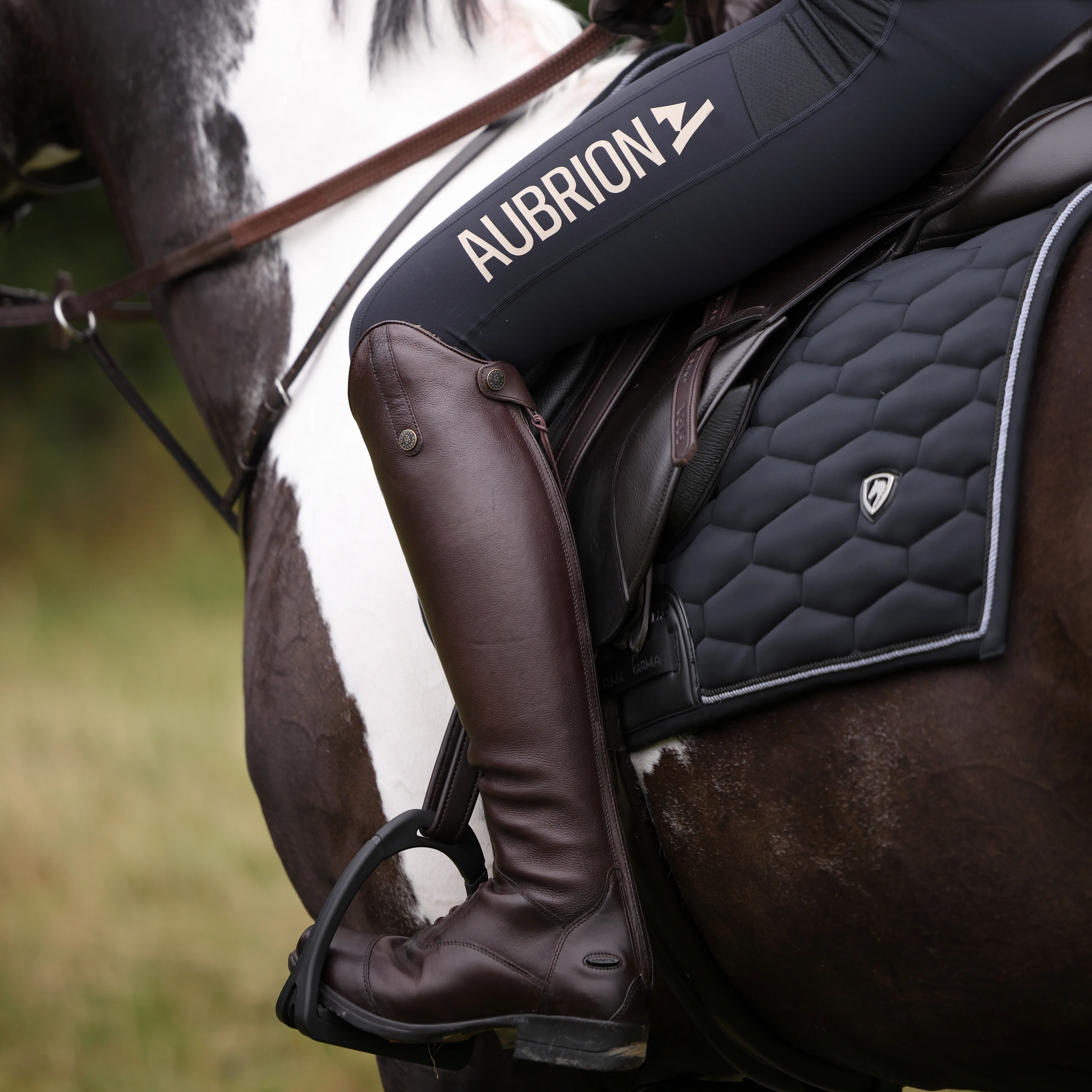 Shires Aubrion Young Rider React Non-Stop Riding Tights - Image 17