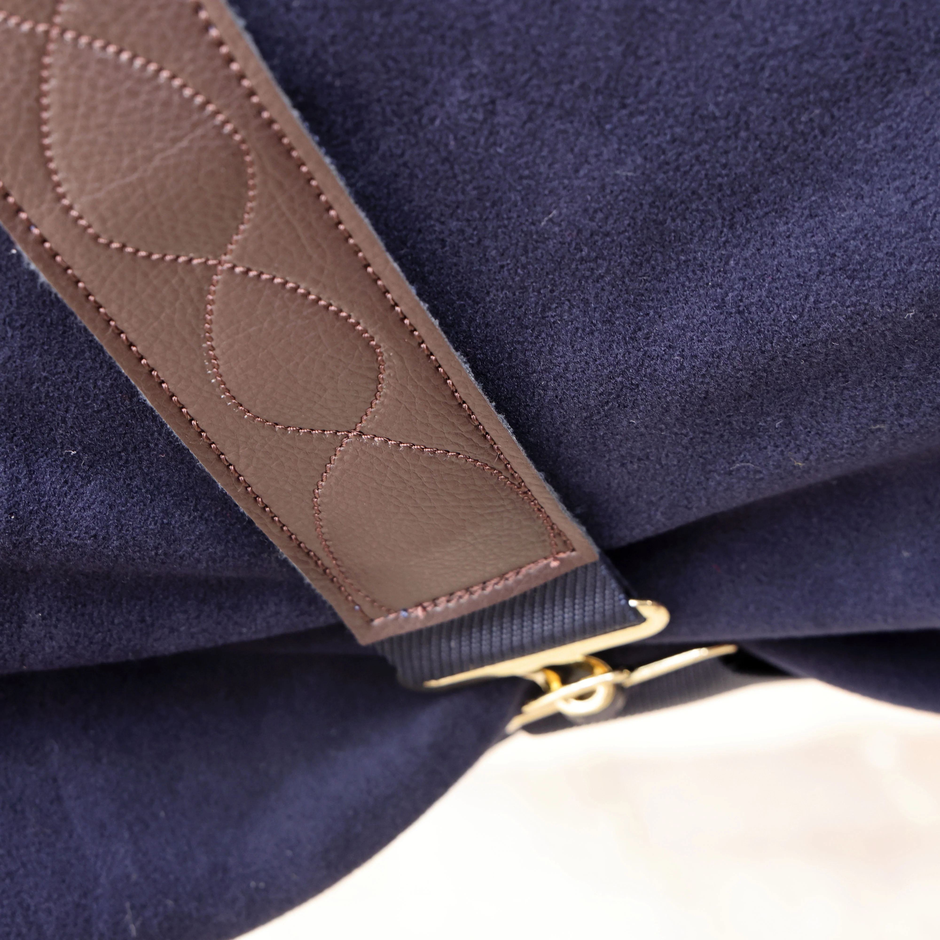 Shires Deluxe Fleece Rug - Image 4