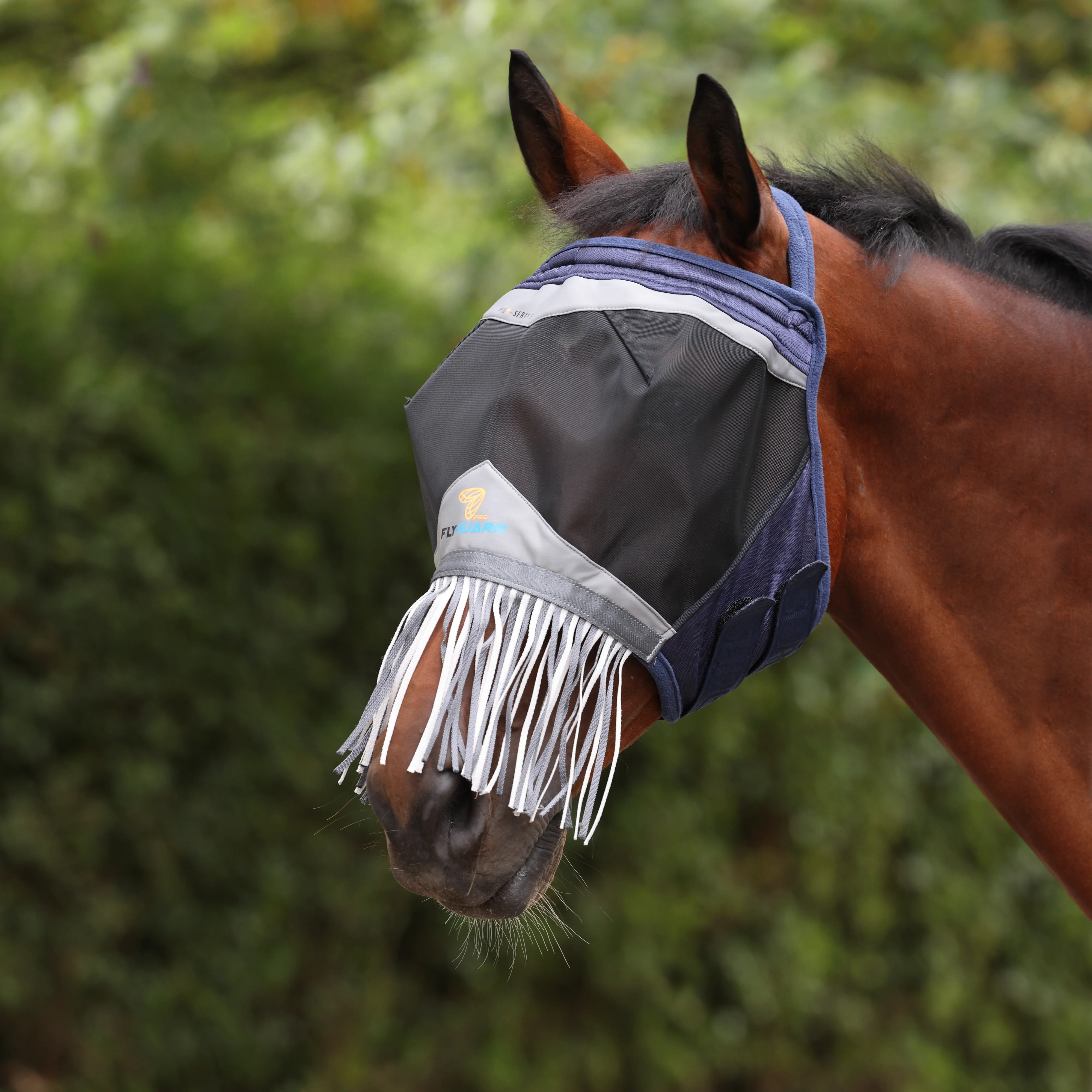 Shires FlyGuard Pro Fine Mesh Fly Mask Earless & Nose Fringe - Image 2
