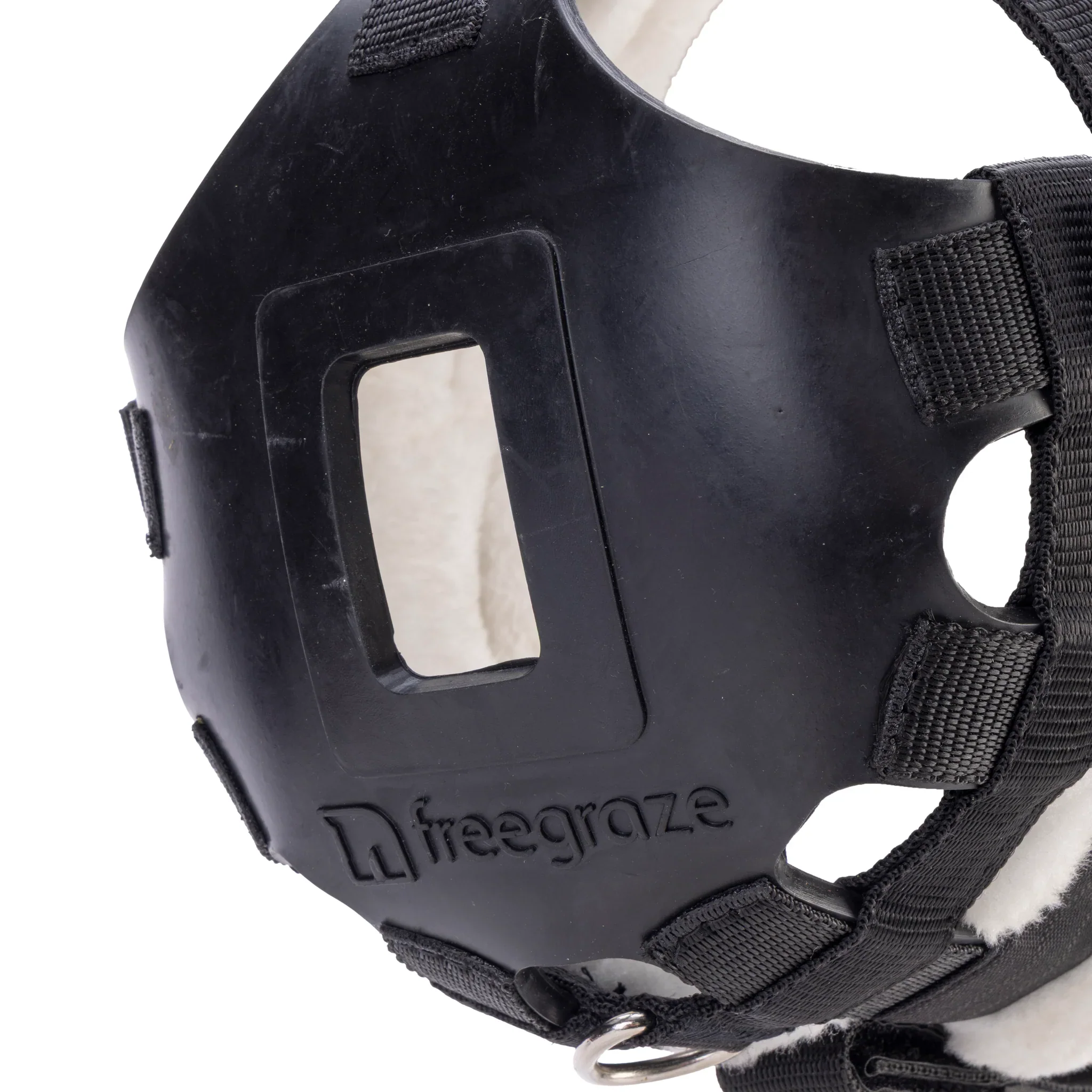 Shires Freegraze Deluxe AirFlow Detachable Grazing Muzzle - Image 3