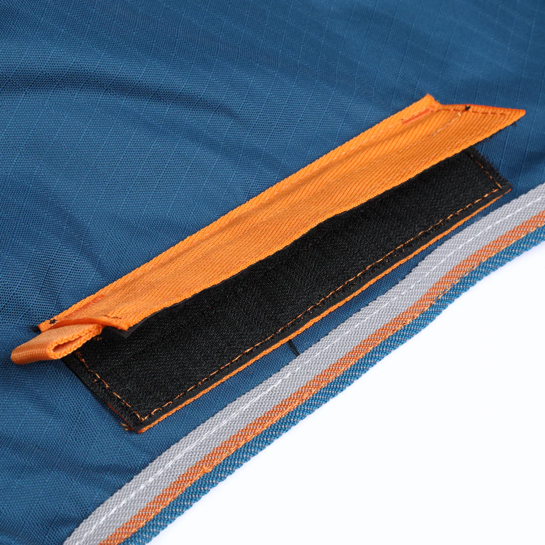 Shires Tempest Original Lite Turnout Rug with Detachable Neck - Image 7