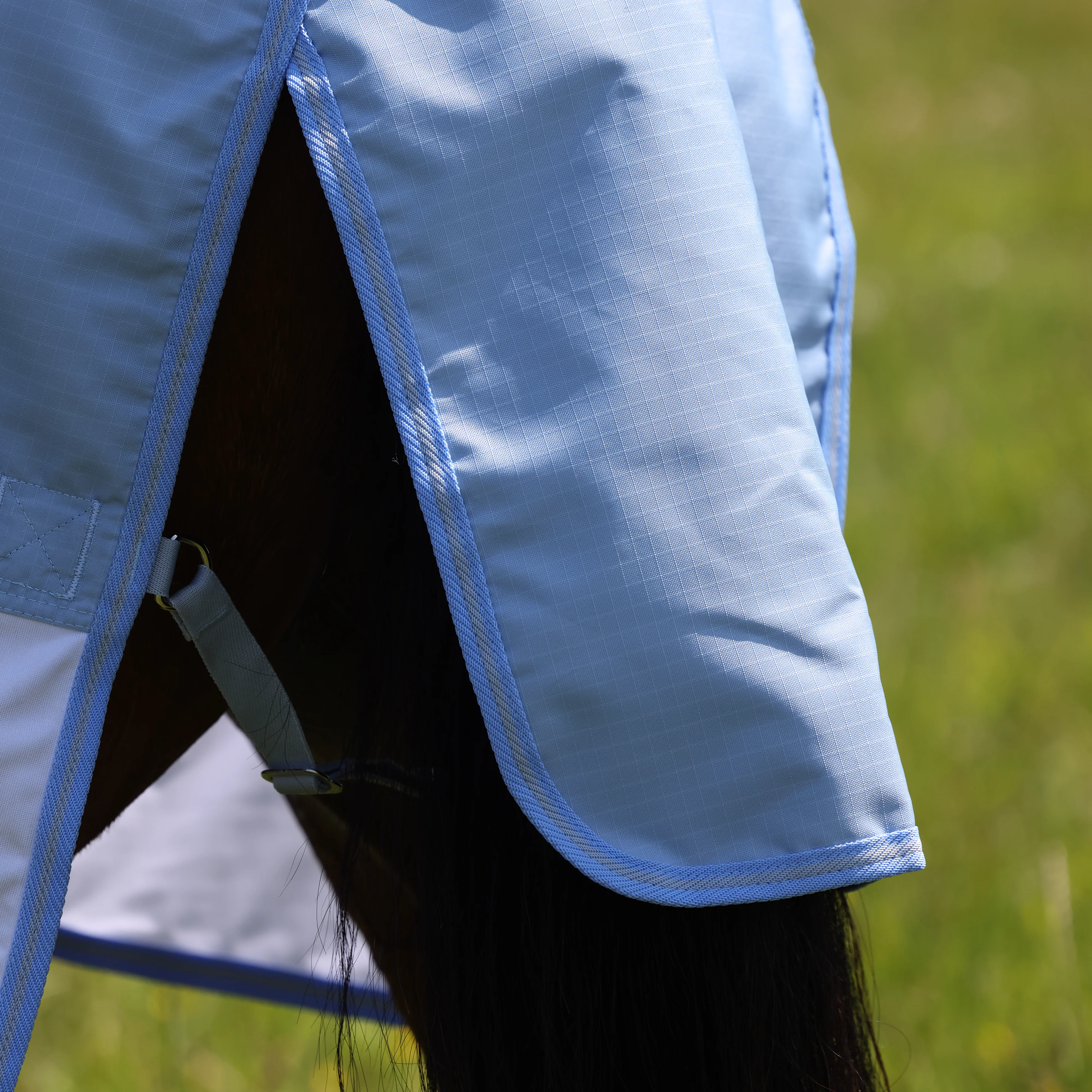 Shires Tempest Original Waterproof Fly Rug - Image 4