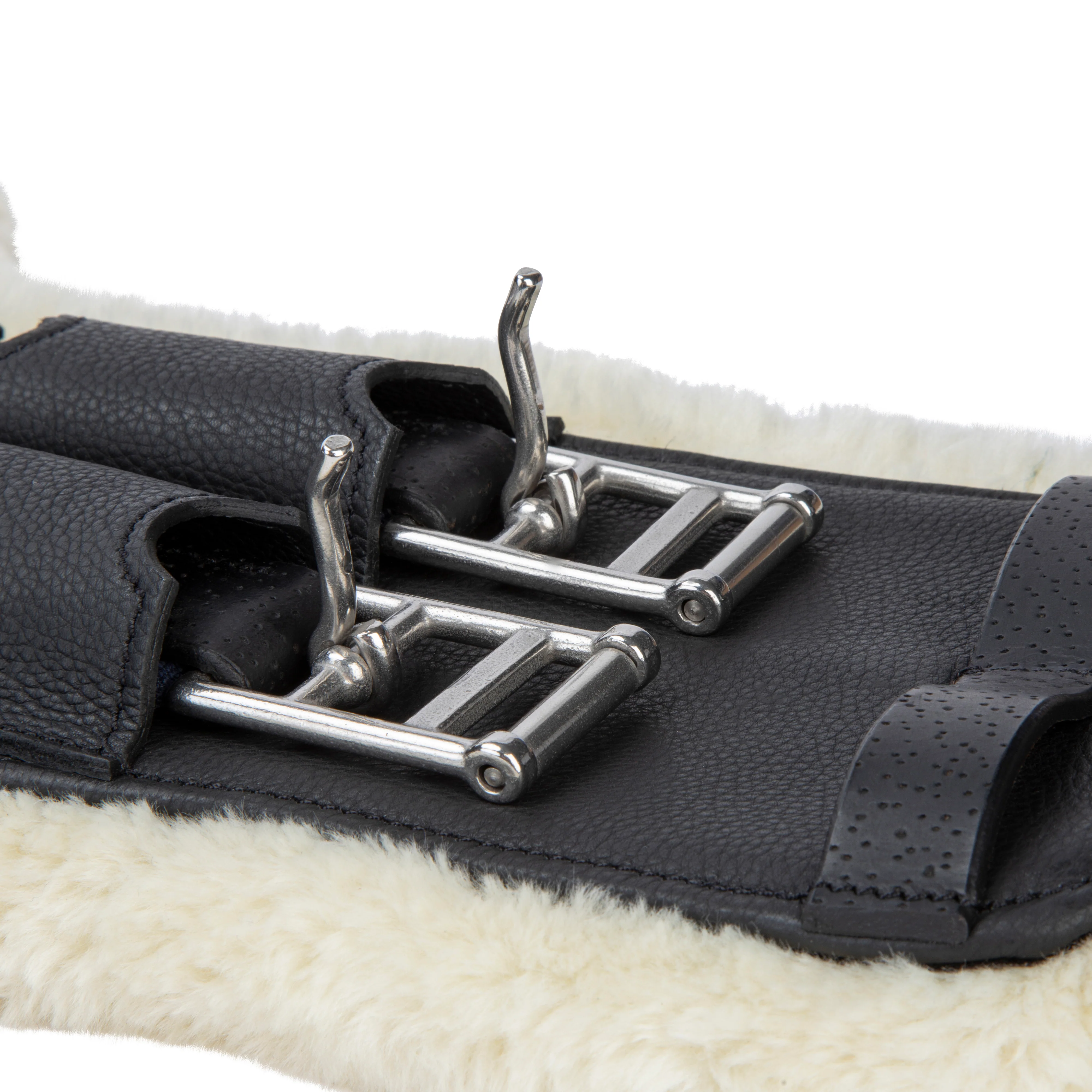 Shires Velociti Lusso Elite Short Stud Girth - Image 4