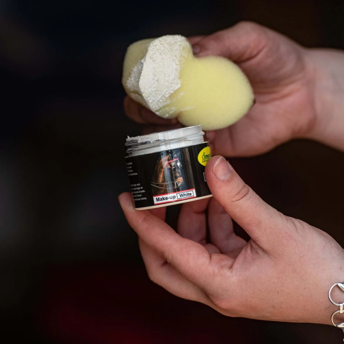 Smart Grooming Make Up for Horses - Image 7