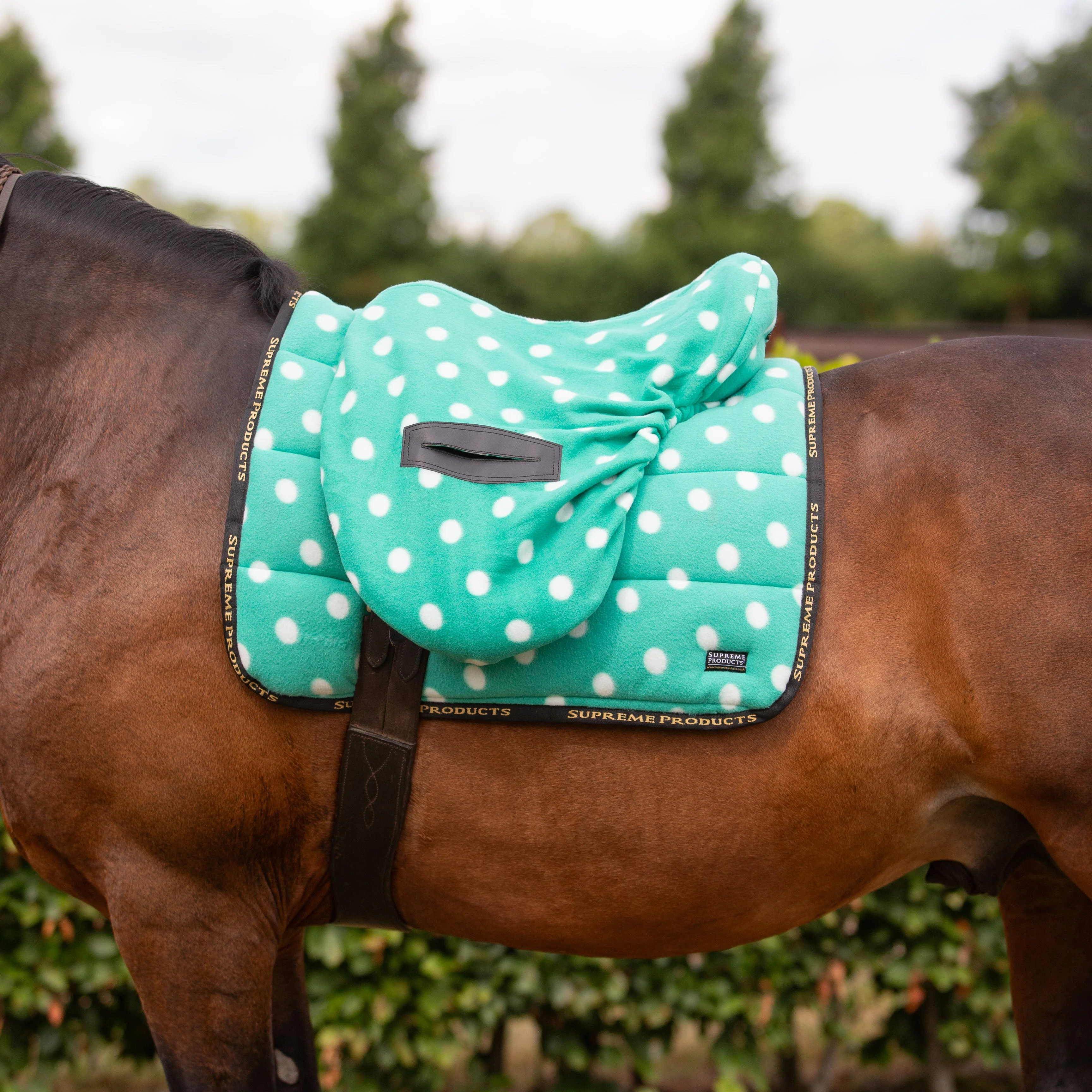 Supreme Products Ride on Dotty Fleece Saddle Cover - Image 3