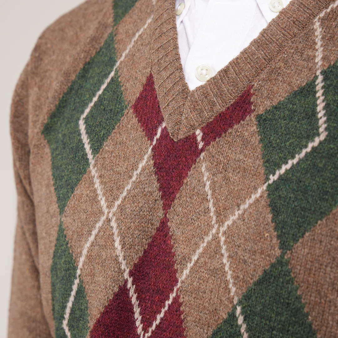 Toggi Men's Cove V Neck Argyle Jumper - Image 5