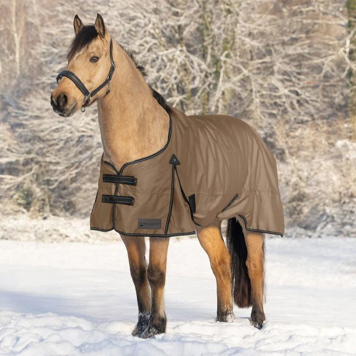 Waldhausen Arctic 200g Turnout Rug - Image 11