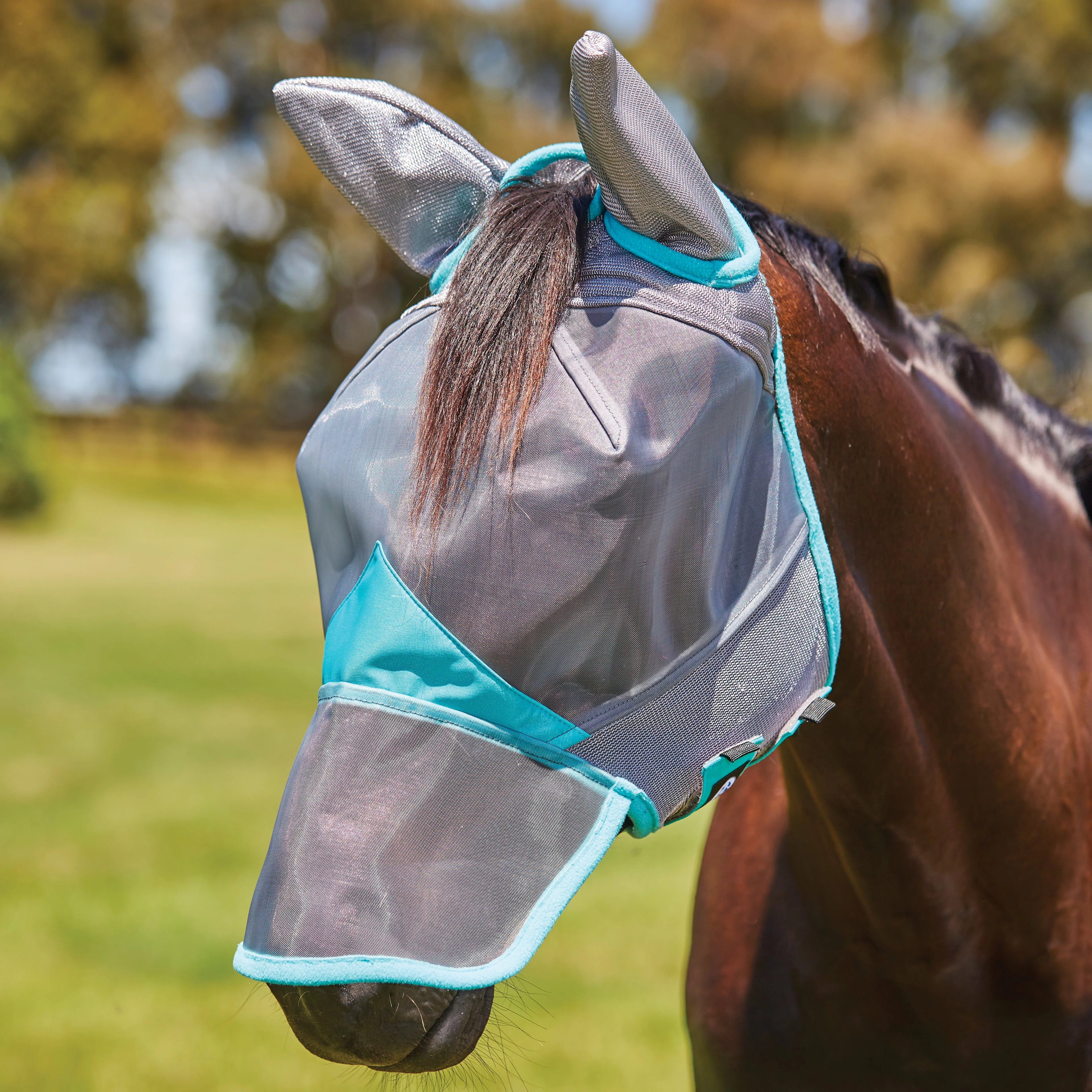 Weatherbeeta ComfiTec Deluxe Fine Mesh Mask With Ears & Nose - Image 3
