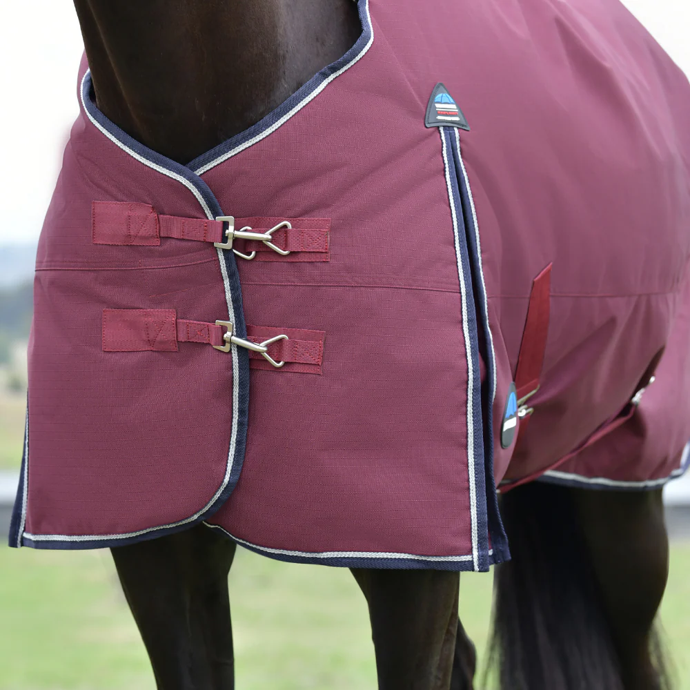 Weatherbeeta Comfitec Essential 220G Turnout - Image 9