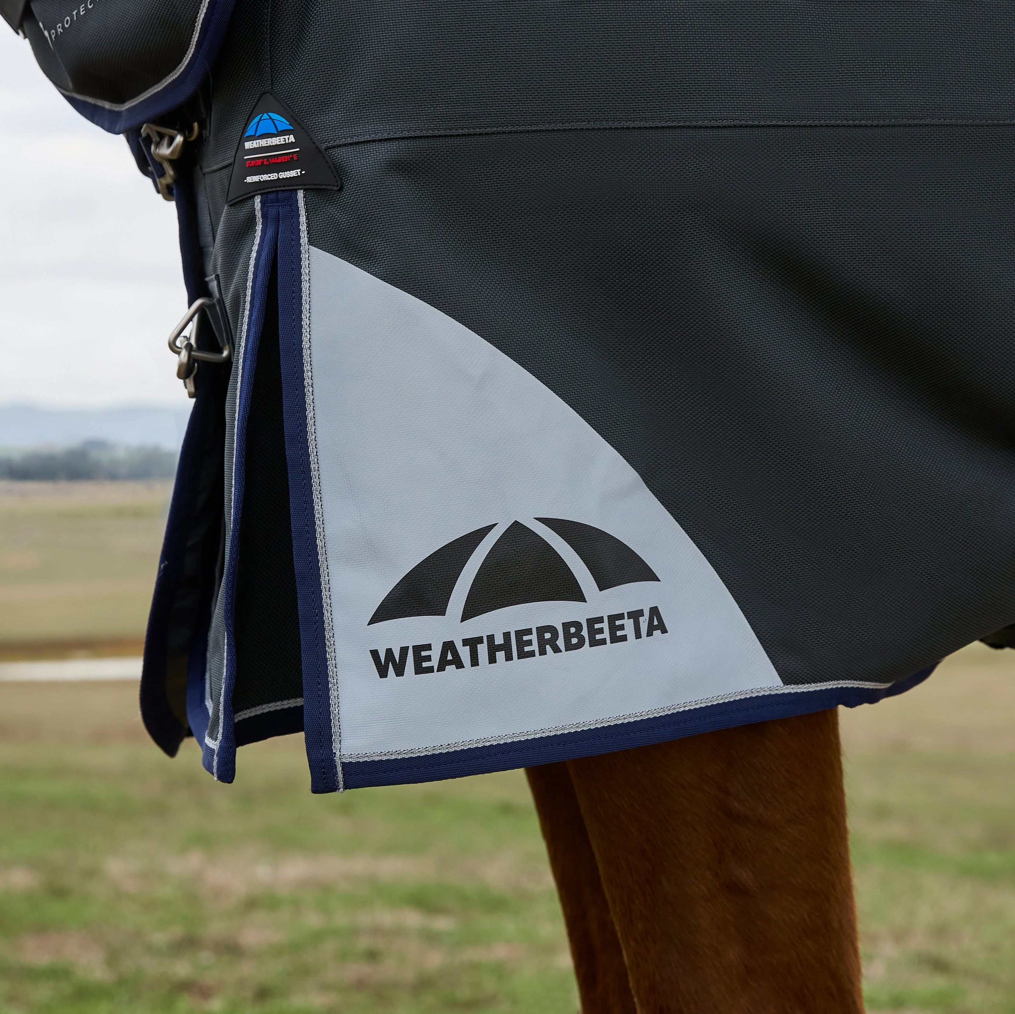 Weatherbeeta Comfitec Ultra 100G Detach-A-Neck Turnout - Image 10